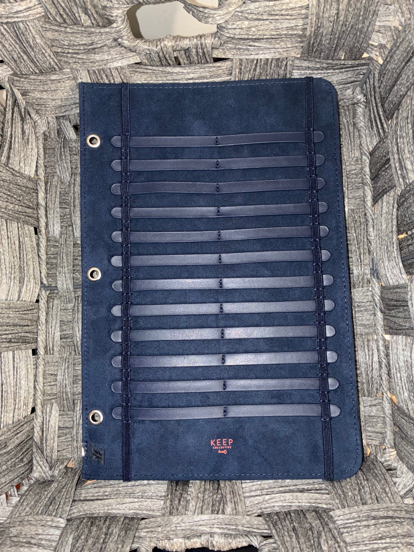 KEEP COLLECTIVE BY STELLA AND DOT GENUINE CHARM PAGE THREE RING BINDER HOLES