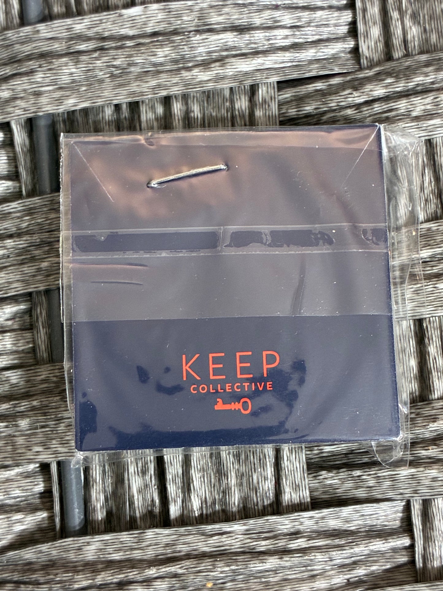 STELLA AND DOT KEEP COLLECTIVE PINK SPARKLE CHARM GOLD TONE