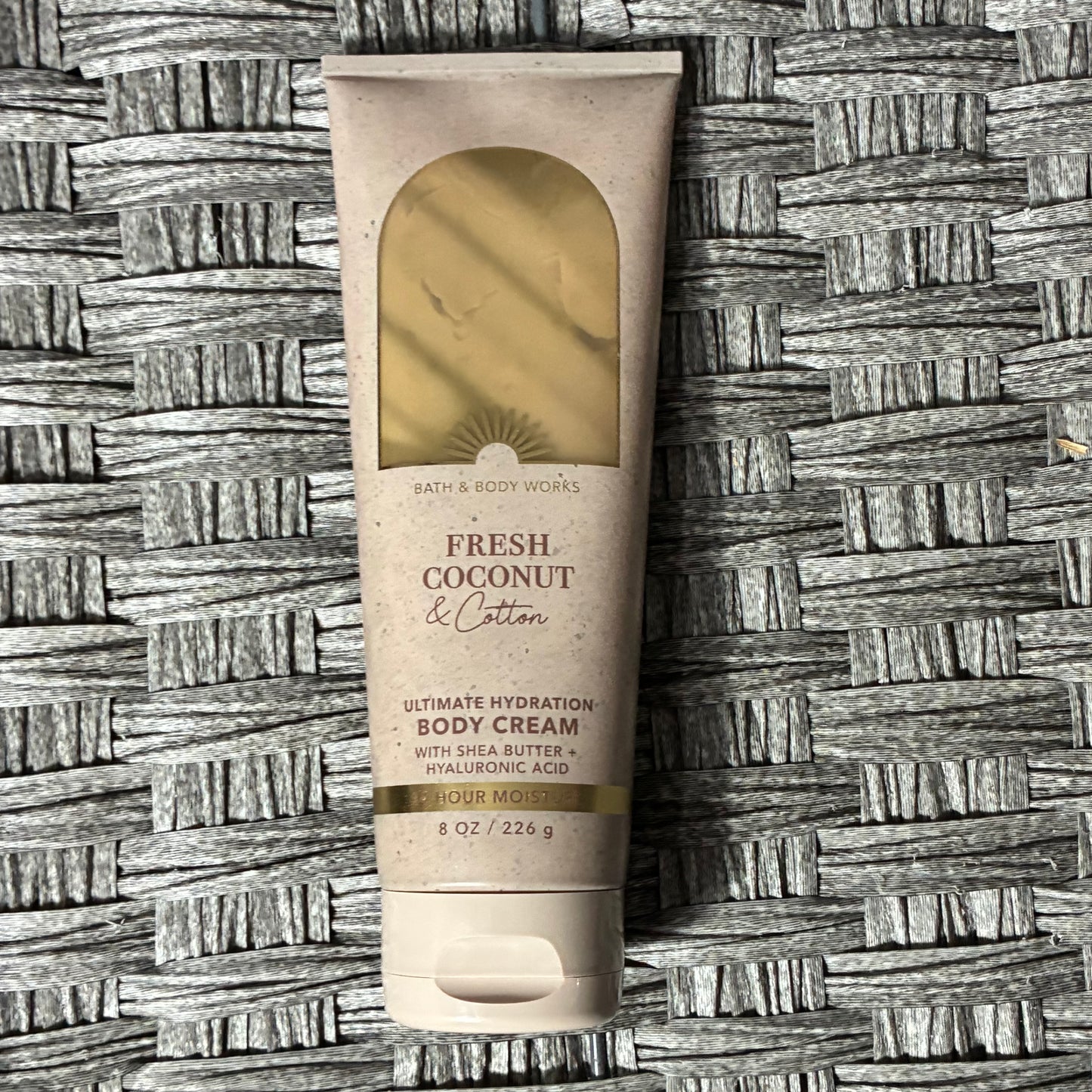 DISCONTINUED BATH AND BODY WORKS FRESH COCONUT AND COTTON 8 OZ BODY CREAM