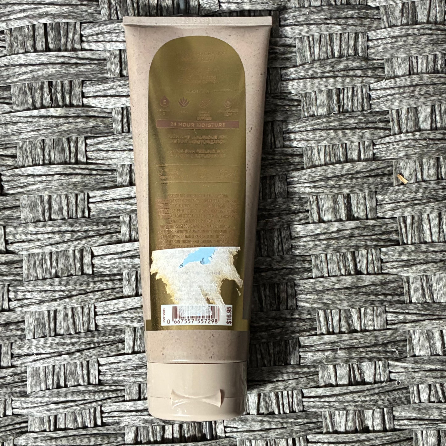 DISCONTINUED BATH AND BODY WORKS FRESH COCONUT AND COTTON 8 OZ BODY CREAM