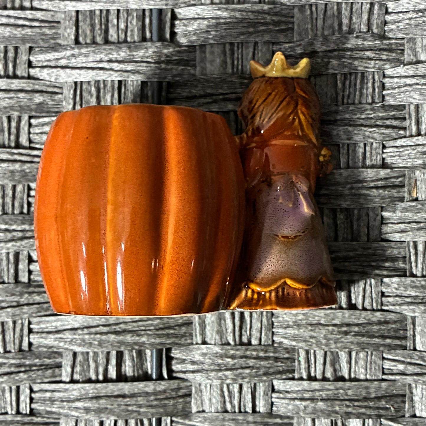 YANKEE CANDLE VOTIVE CANDLE HOLDER CERAMIC PUMPKIN WITH CHILD PRINCESS HALLOWEEN