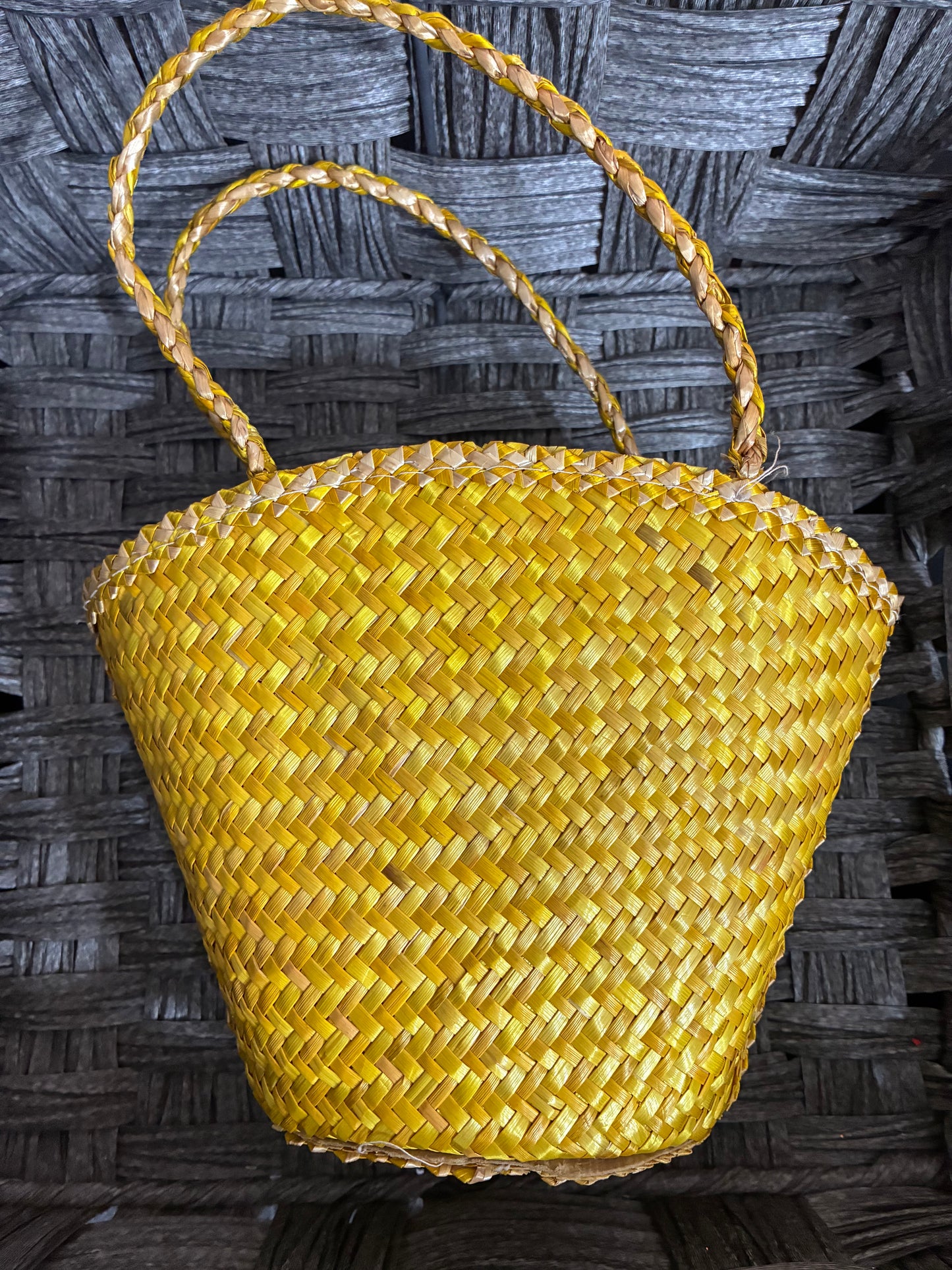 VINTAGE WOOVEN STRAW EASTER BASKET