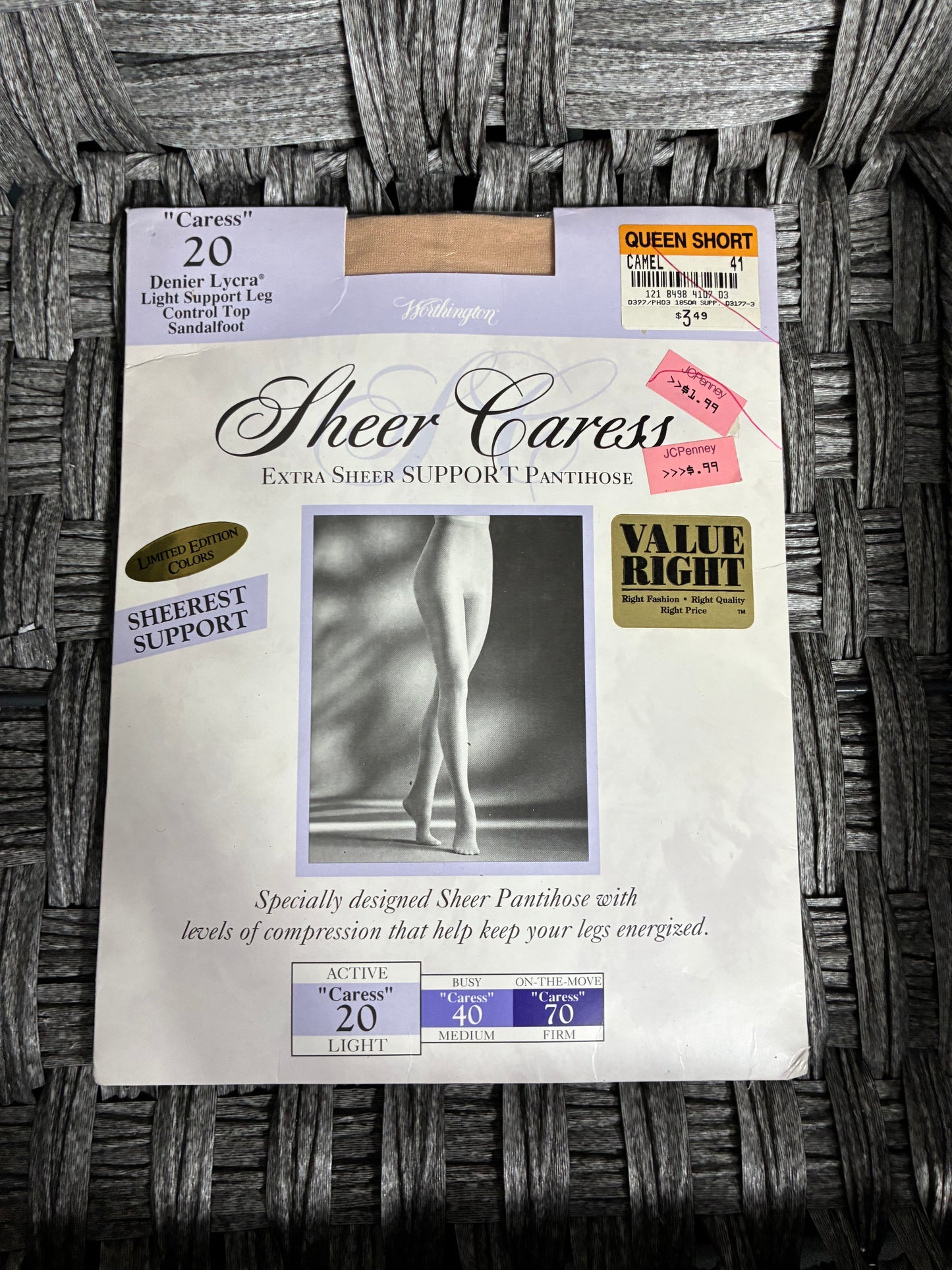 VINTAGE JC PENNY WORTHINGTON SHEER CARESS QUEEN SHORT CAMEL 41 LIGHT PANTYHOSE