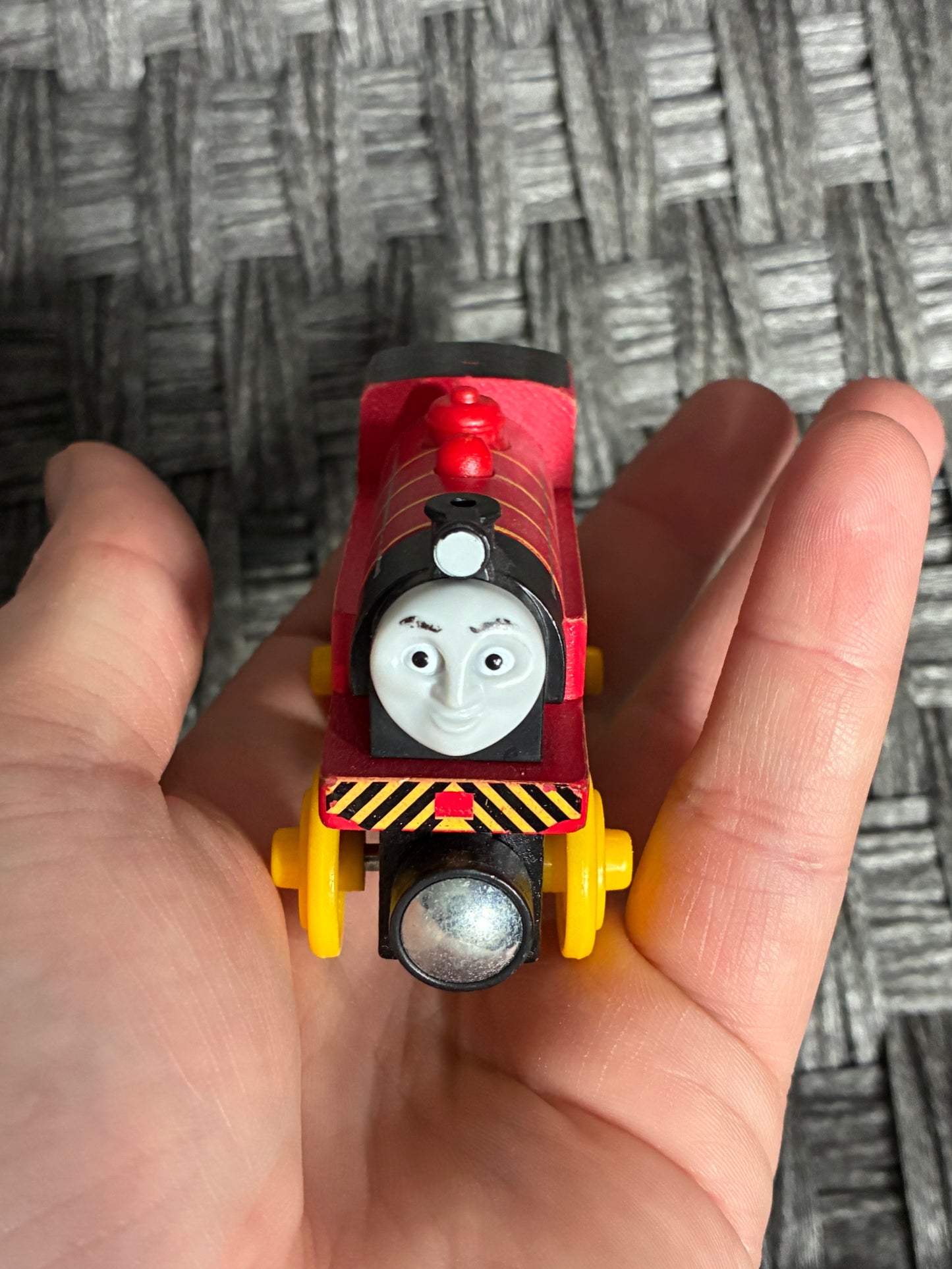 THOMAS & FRIENDS WOODEN TRAIN CAR "VICTOR"