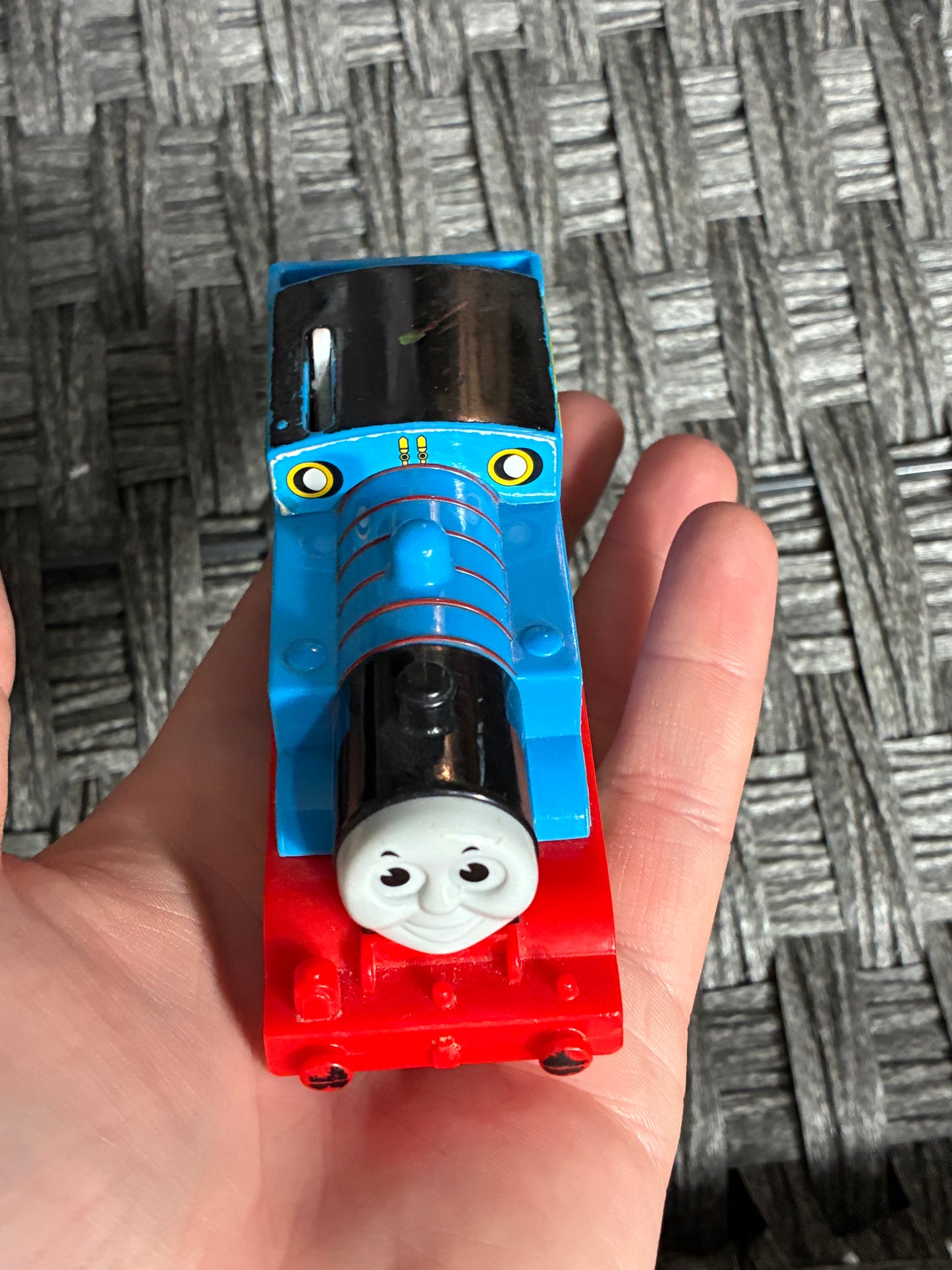 THOMAS & FRIENDS THOMAS THE TRAIN 2006 BATTERY OPERATED - UNTESTED