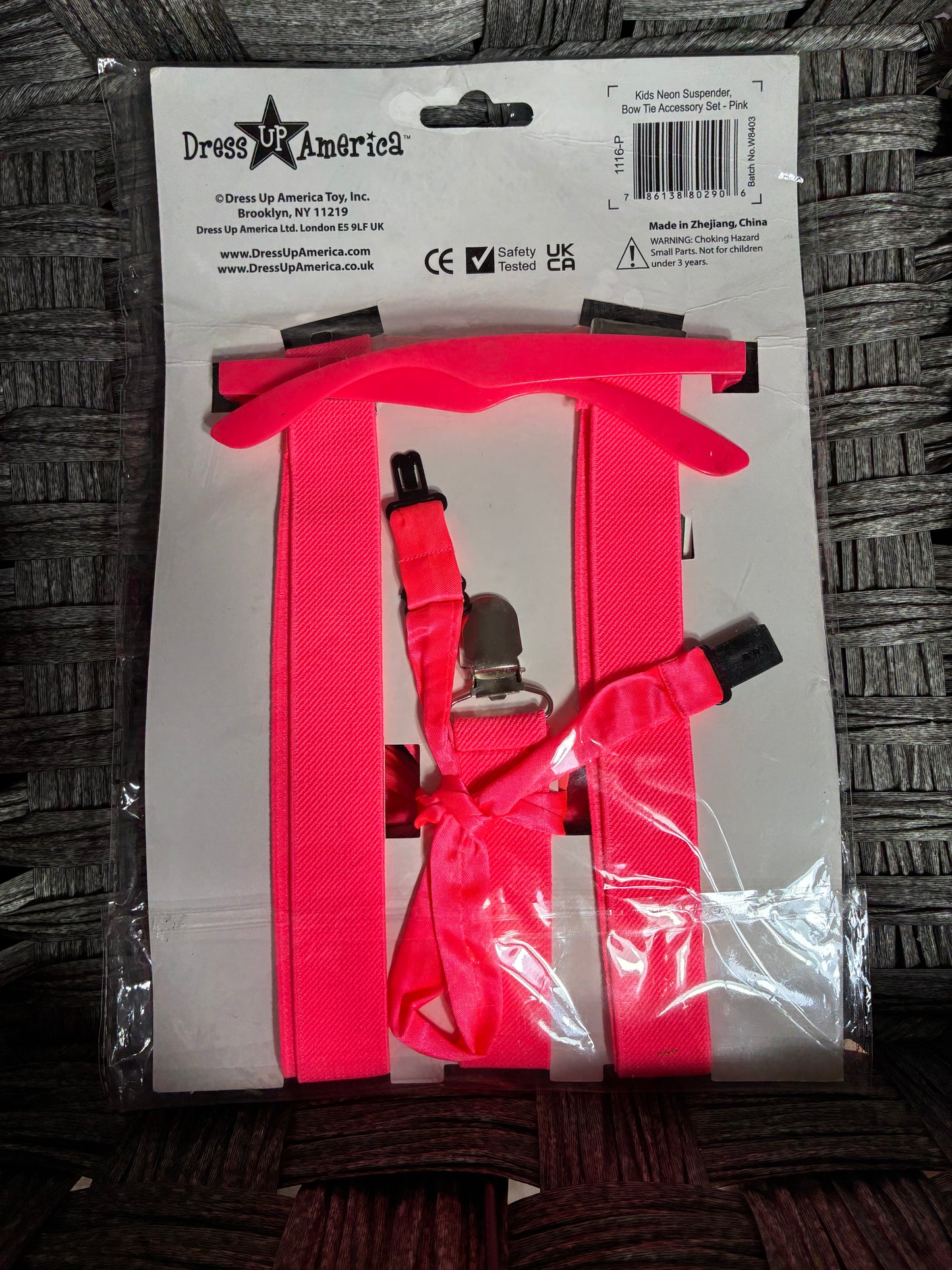 DRESS UP AMERICA KIDS COSTUME ACCESSORY SET GLASSES BOW TIE SUSPENDERS NEON PINK