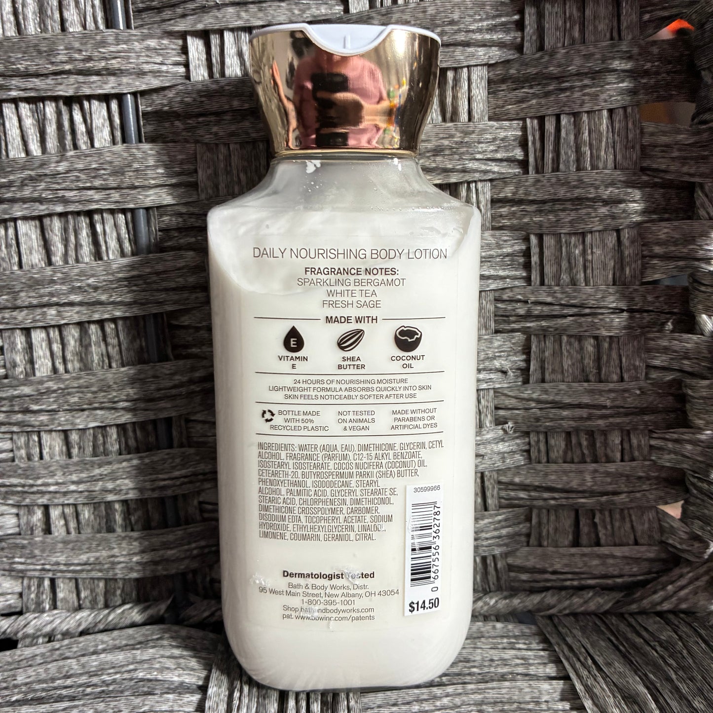 BATH AND BODY WORKS BODY LOTION 8 FL OZ - WHITE TEA & SAGE - DISCONTINUED RARE
