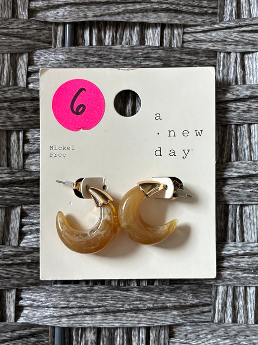 A NEW DAY EARRINGS NWT