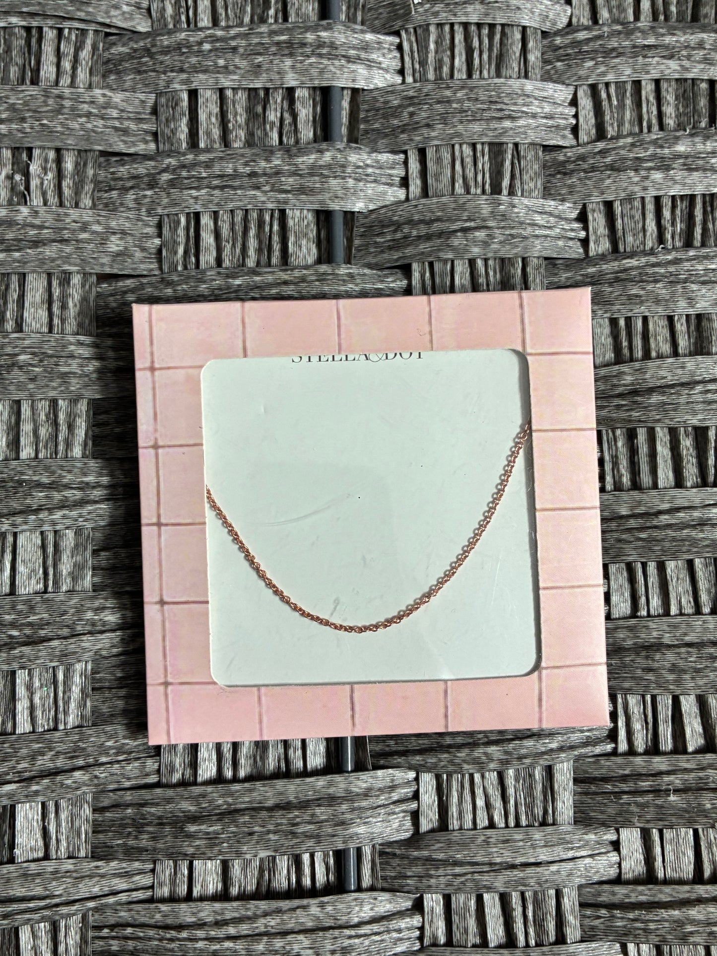 STELLA AND DOT NAMESAKE ROSE GOLD CHAIN