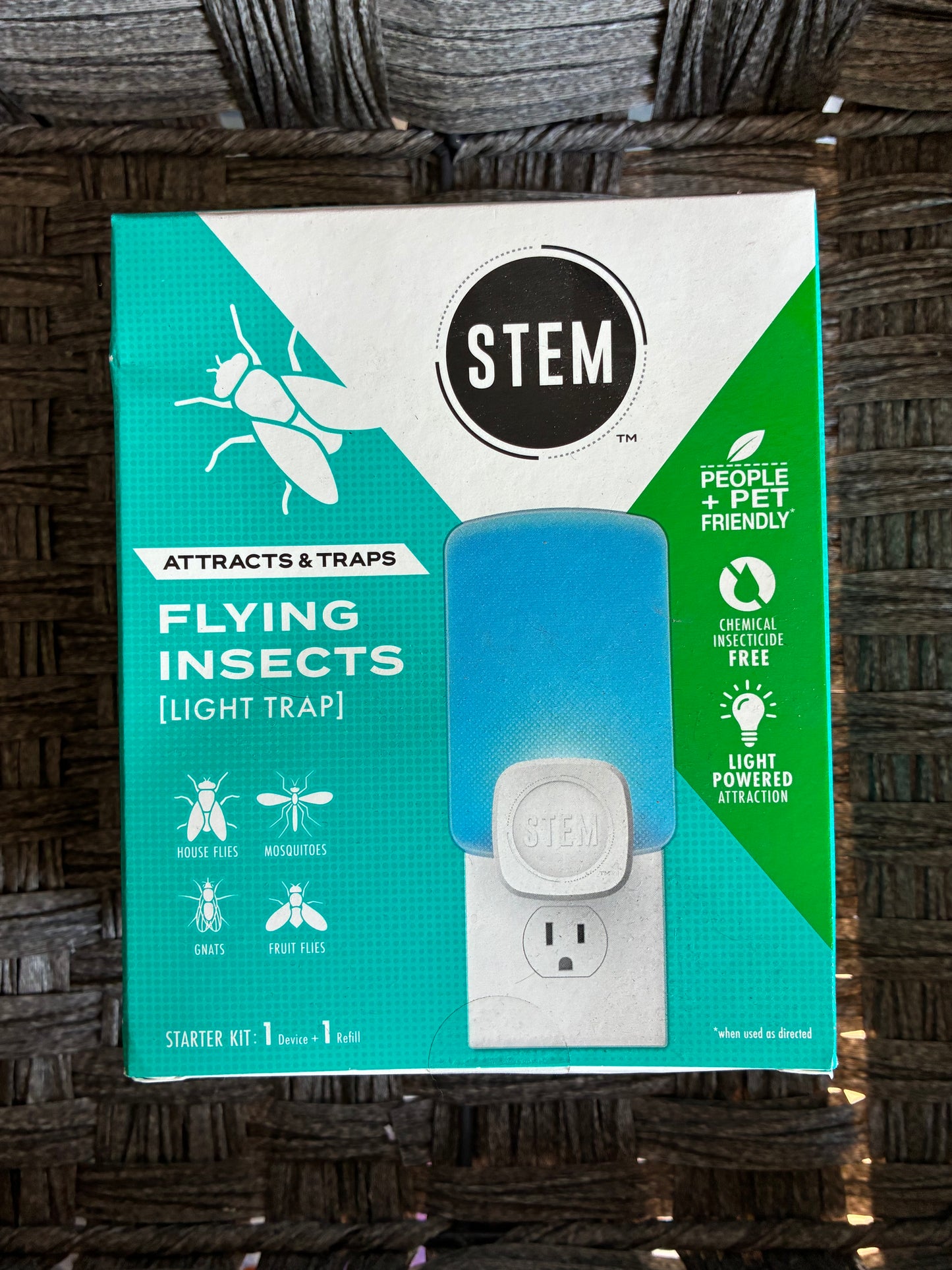 STEM FLYING INSECTS LIGHT TRAP STARTER KIT 1 PLUG 1 TRAP SOFT BLUE LIGHT