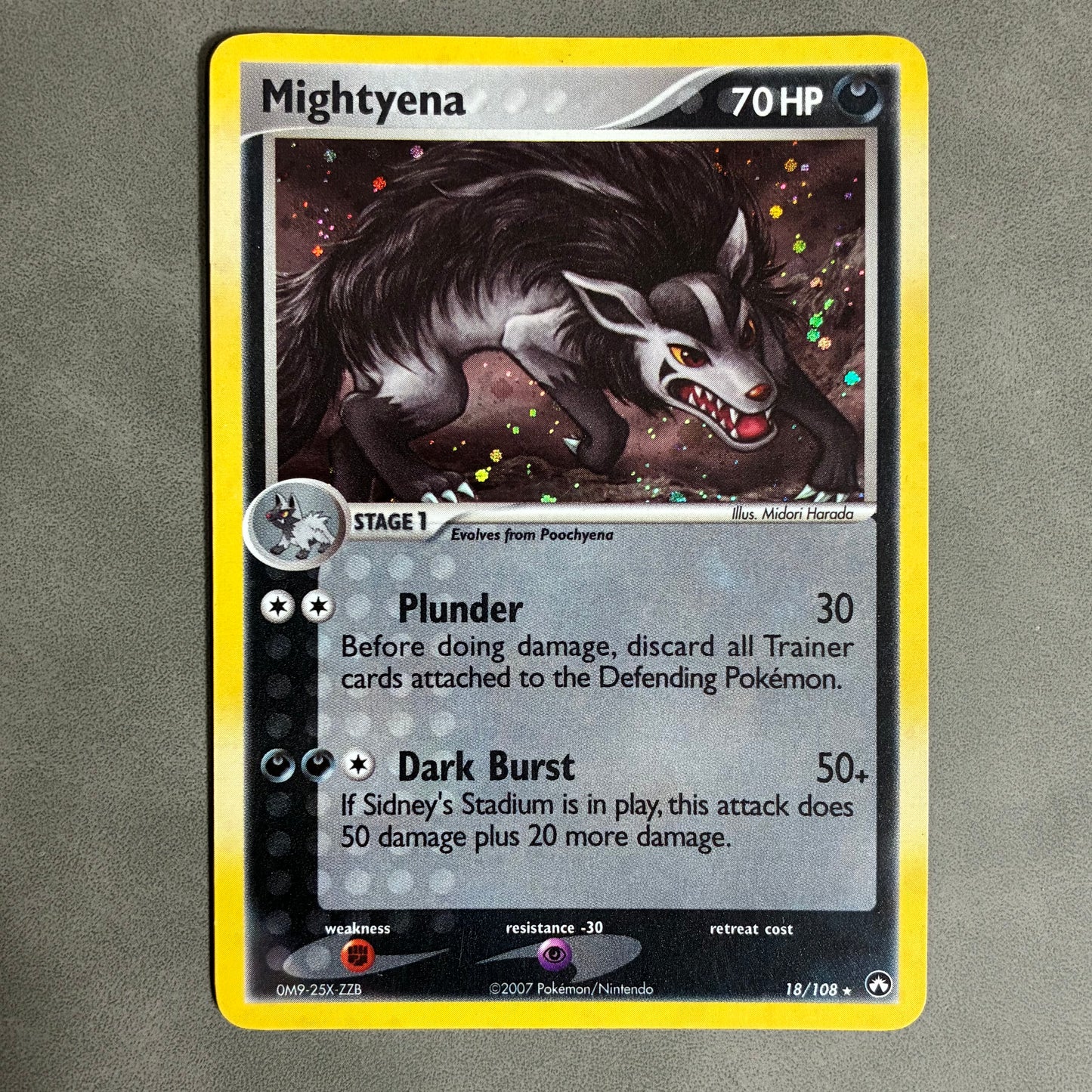 POKEMON TCG MIGHTYENA 18/108 HOLO 2007