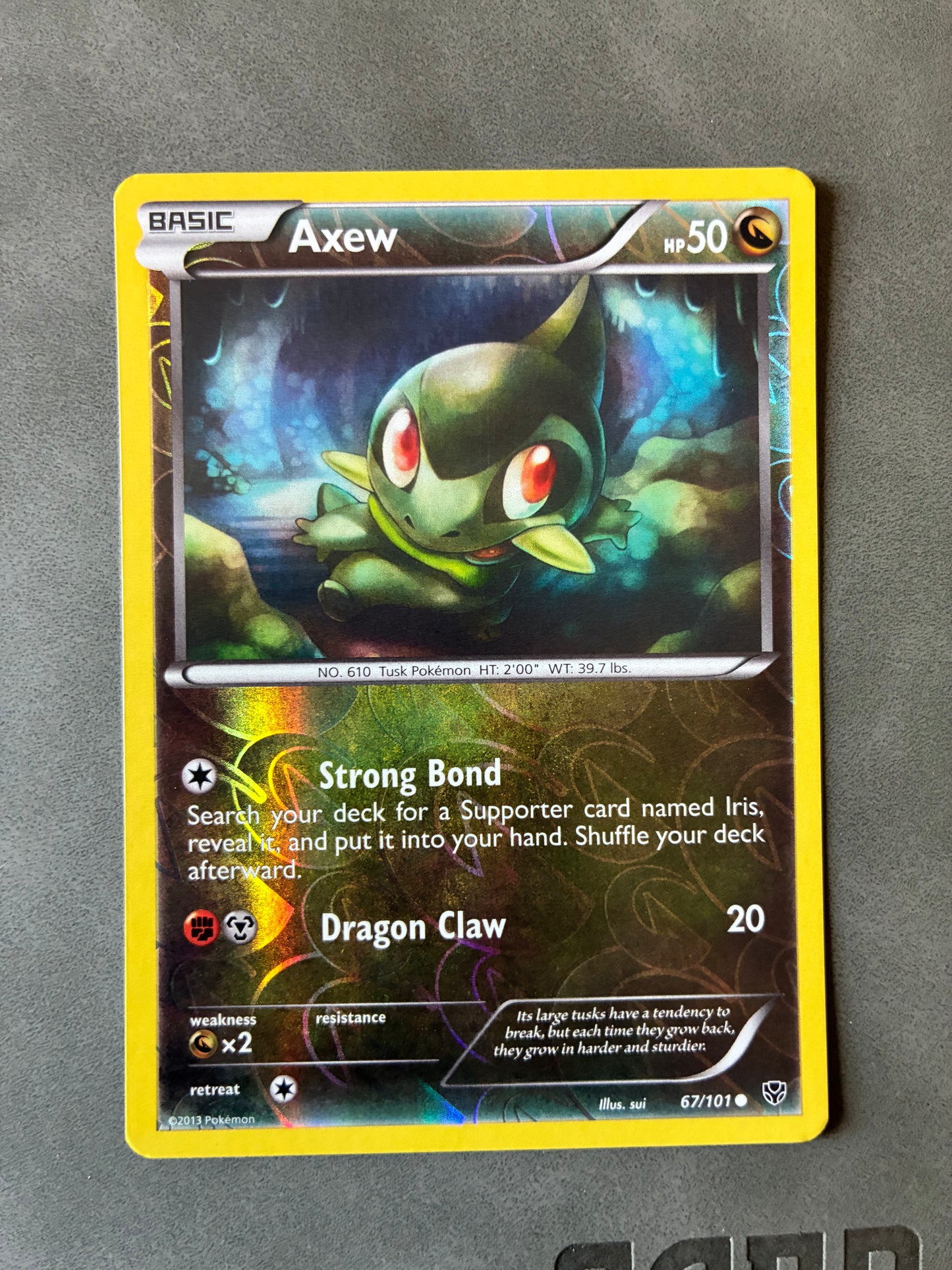 2013 POKEMON TCG AXEW 67/101 HOLO