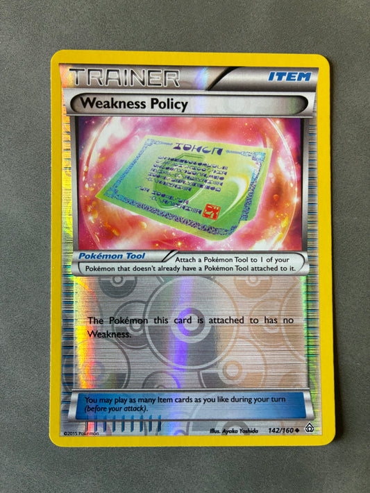 2015 POKEMON TCG WEAKNESS POLICY 142/160 HOLO TRAINER ITEM