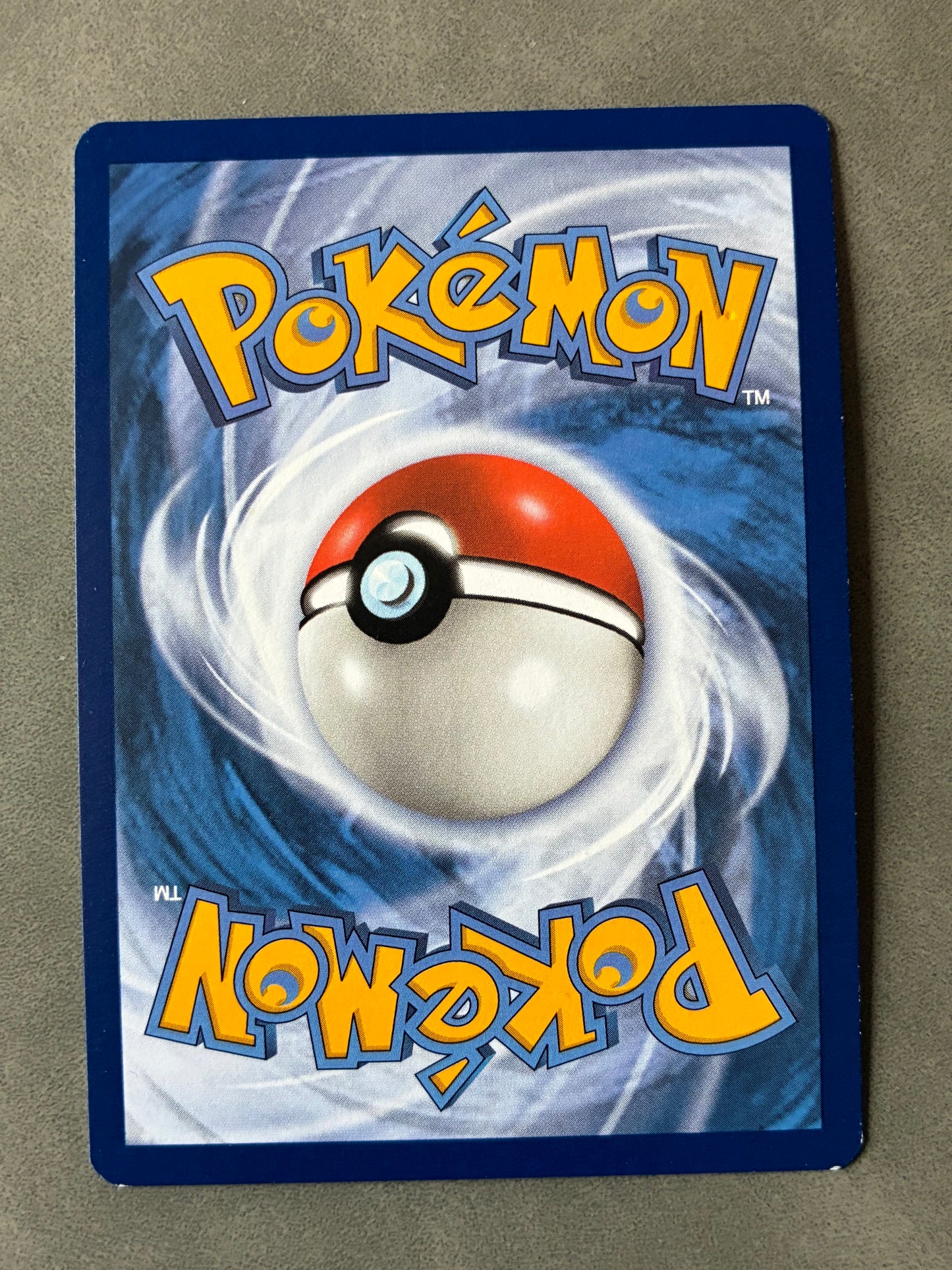2020 POKEMON TCG PIKIPEK 143/185 HOLO