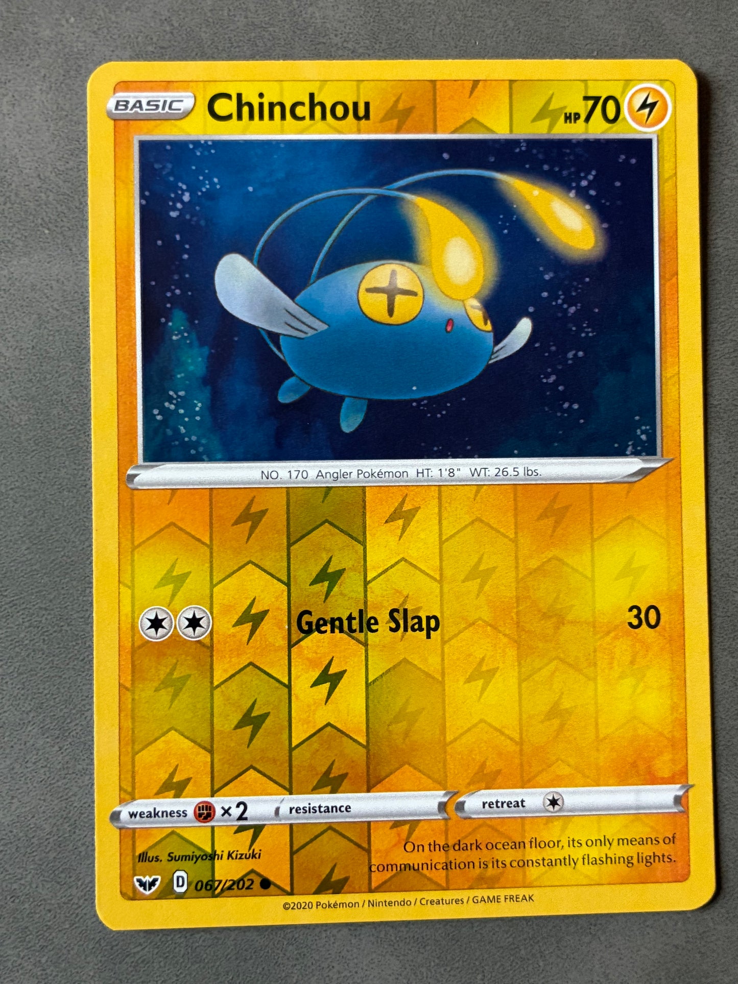 2020 POKEMON TCG - CHINCHOU 067/202 HOLO