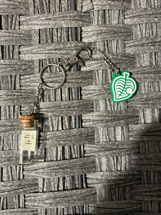 NINTENDO ANIMAL CROSSING NEW HORIZON "MESSAGE IN A BOTTLE" KEYCHAIN