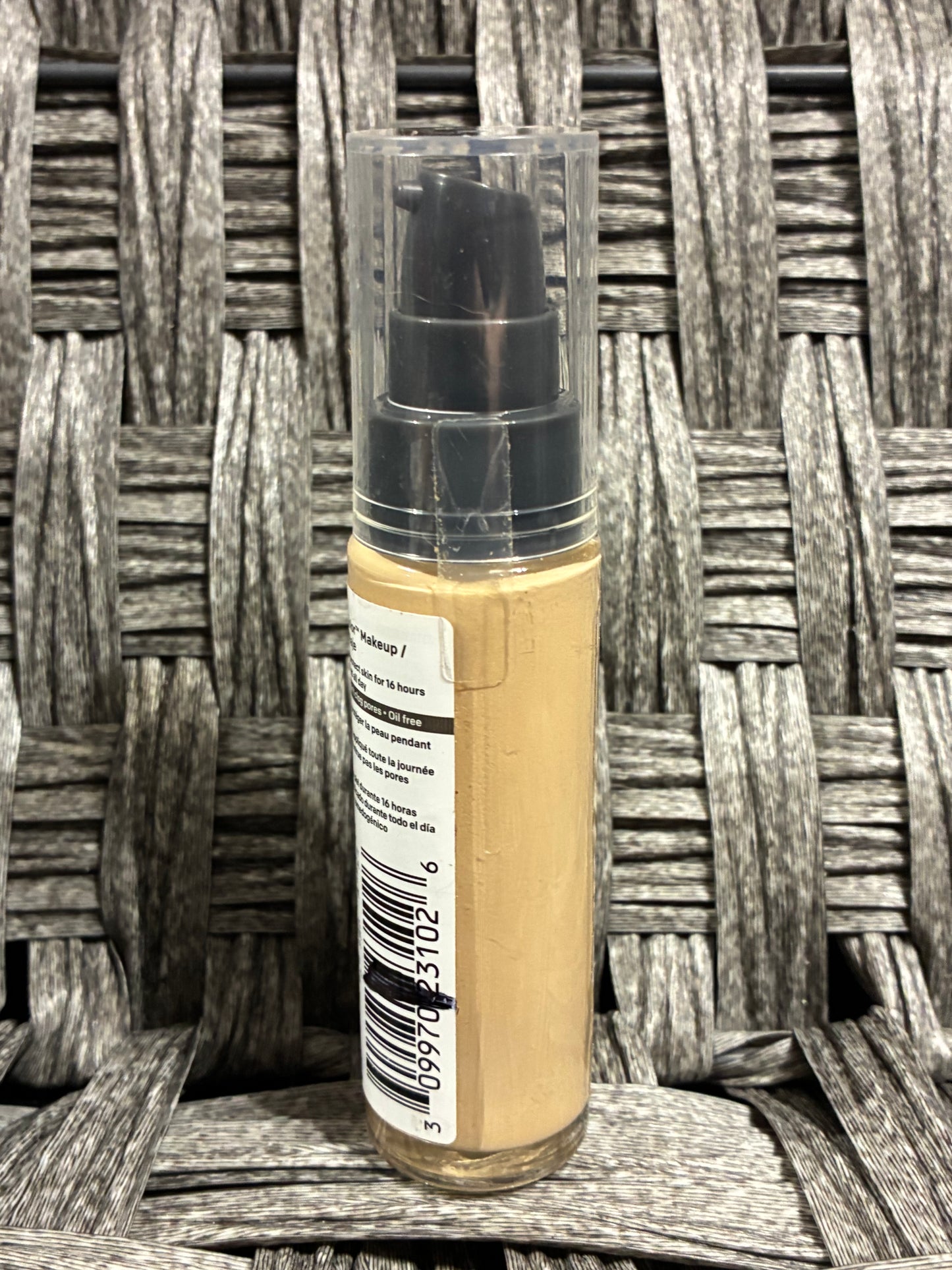 ALMAY TRULY LASTING COLOR LIQUID FOUNDATION - 140 BUFF