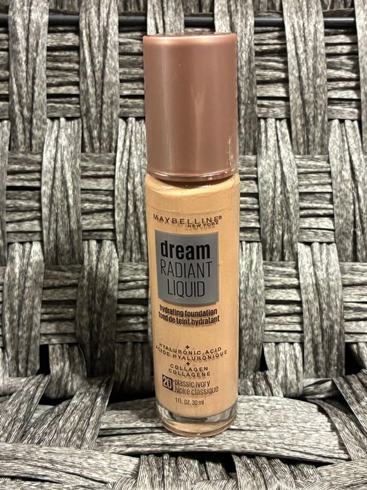 MAYBELLINE DREAM RADIANT LIQUID FOUNDATION - 20 CLASSIC IVORY