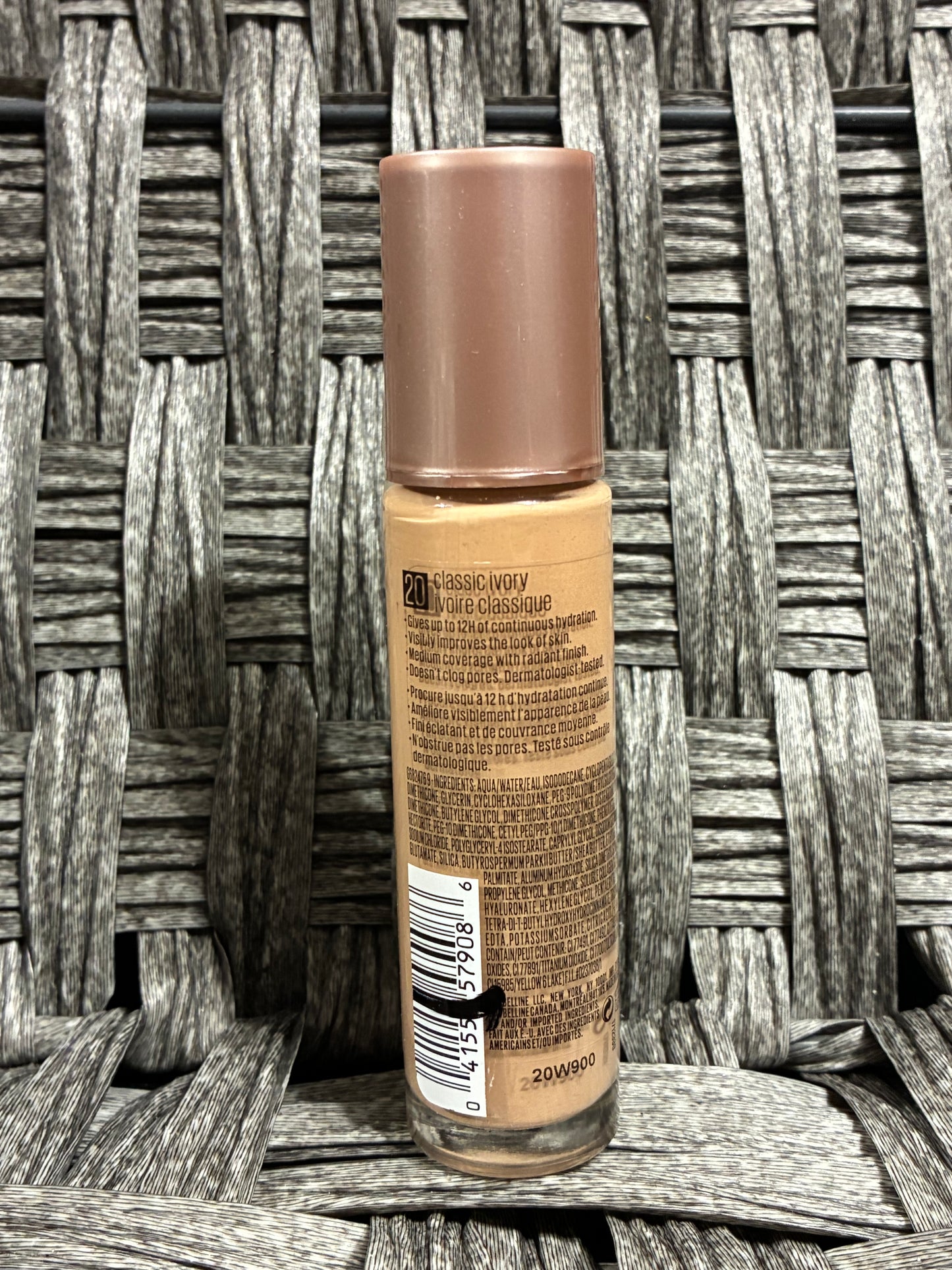 MAYBELLINE DREAM RADIANT LIQUID FOUNDATION - 20 CLASSIC IVORY