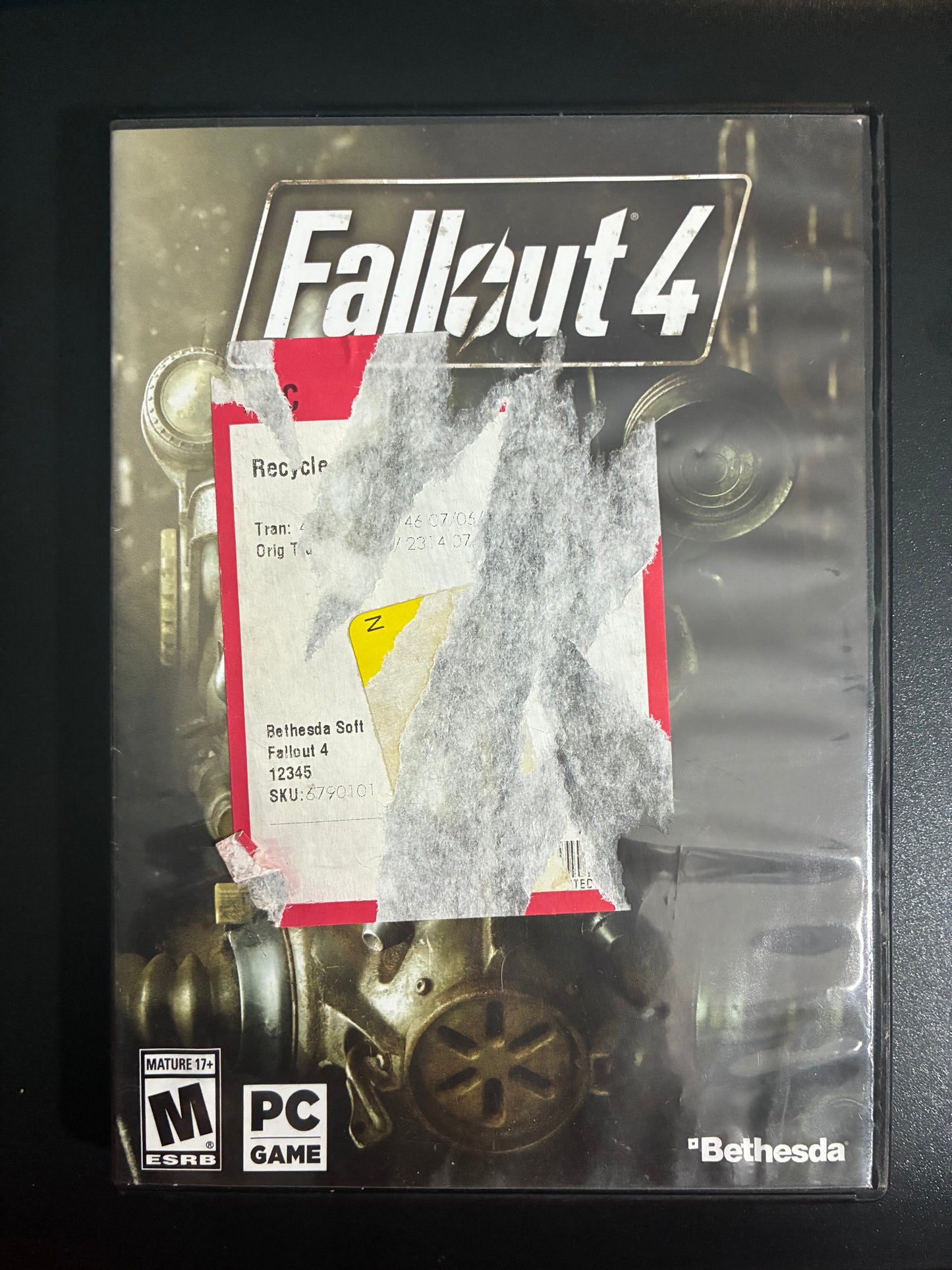 FALLOUT 4 PC GAME - 1 DISC - PRE OWNED GOOD CONDITION