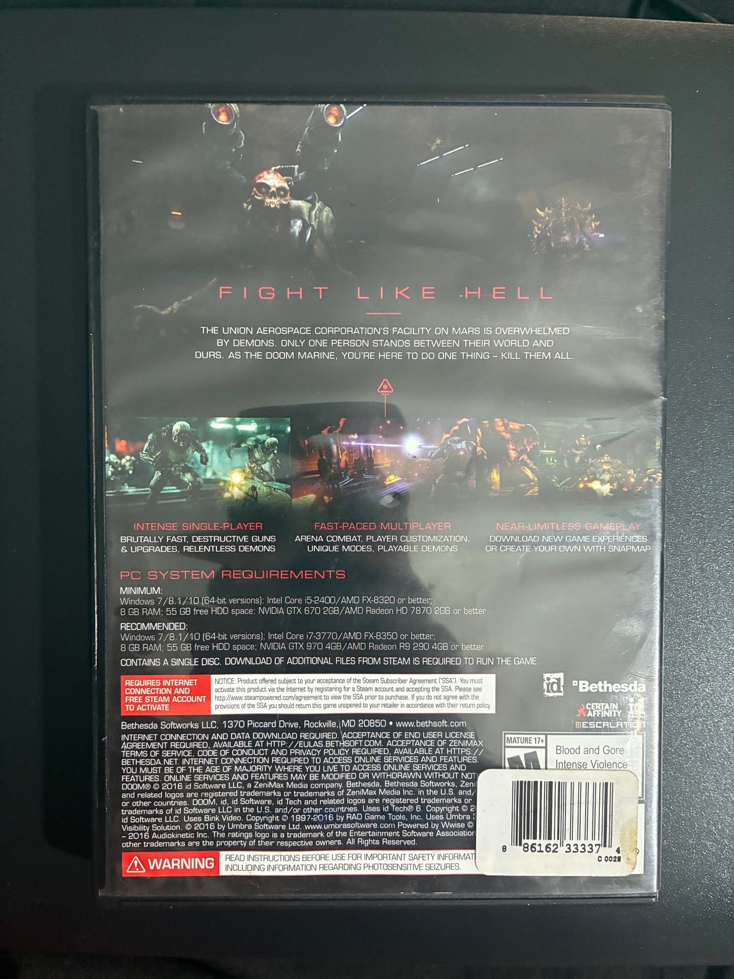 DOOM PC GAME - 1 DISC - PRE OWNED GOOD CONDITION