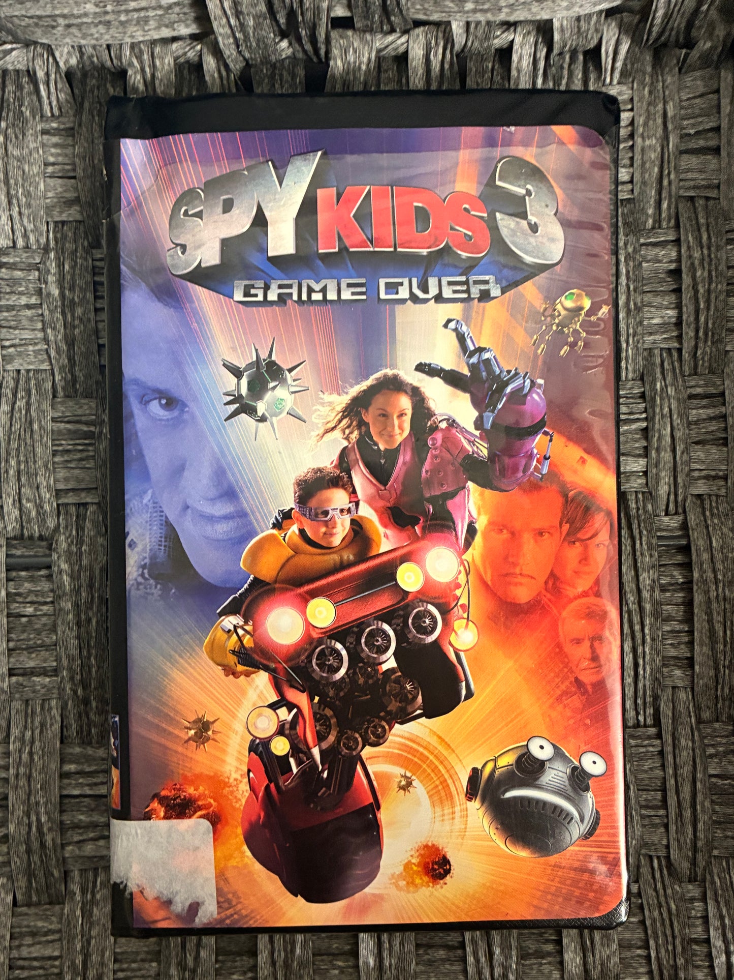 SPY KIDS 3: GAME OVER - VHS - PRE OWNED GOOD CONDITION