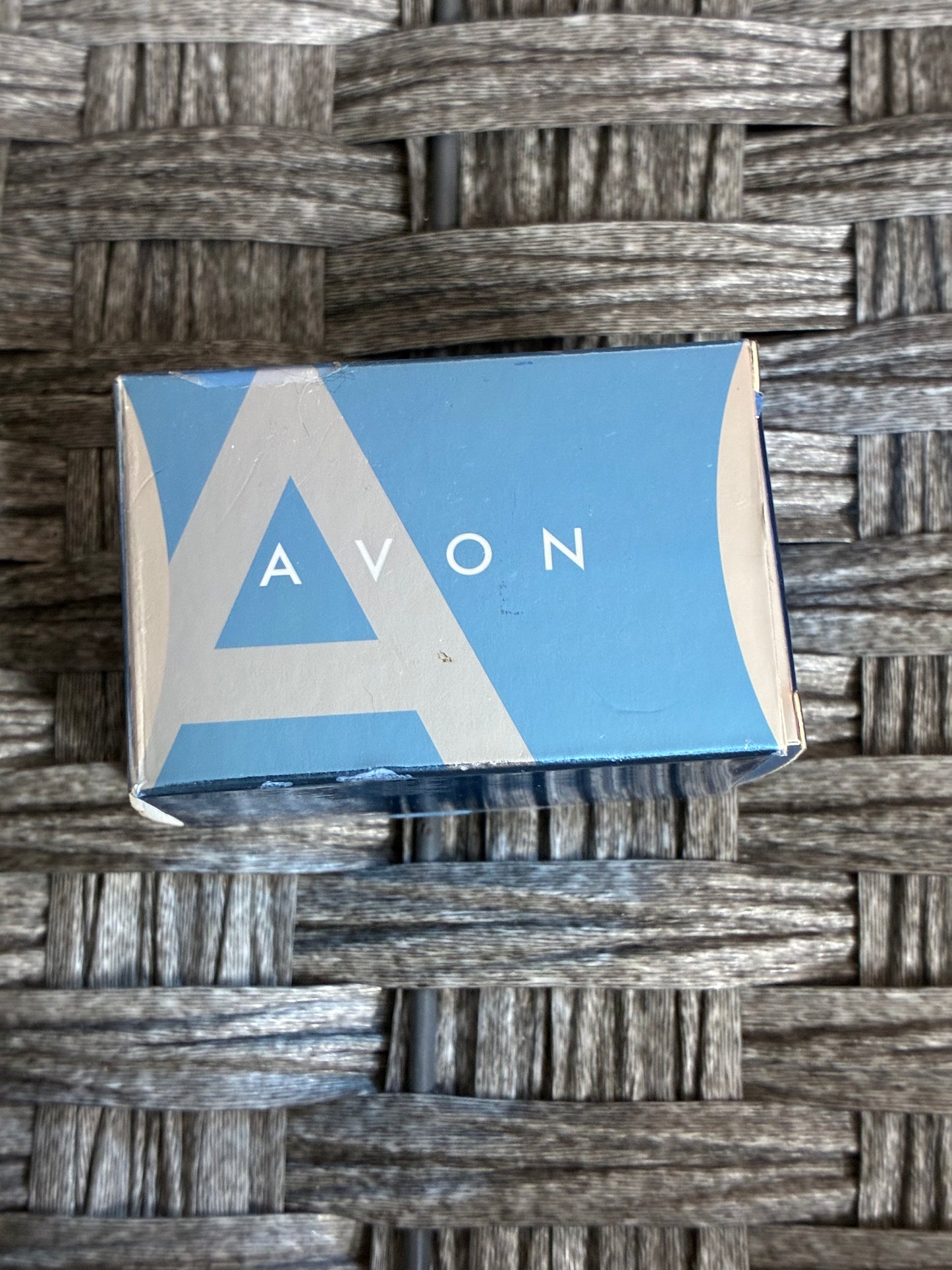 AVON SPARKLING TWO-TONE CUFF TO STRETCH QUARTZ WATCH - PRE OWNED