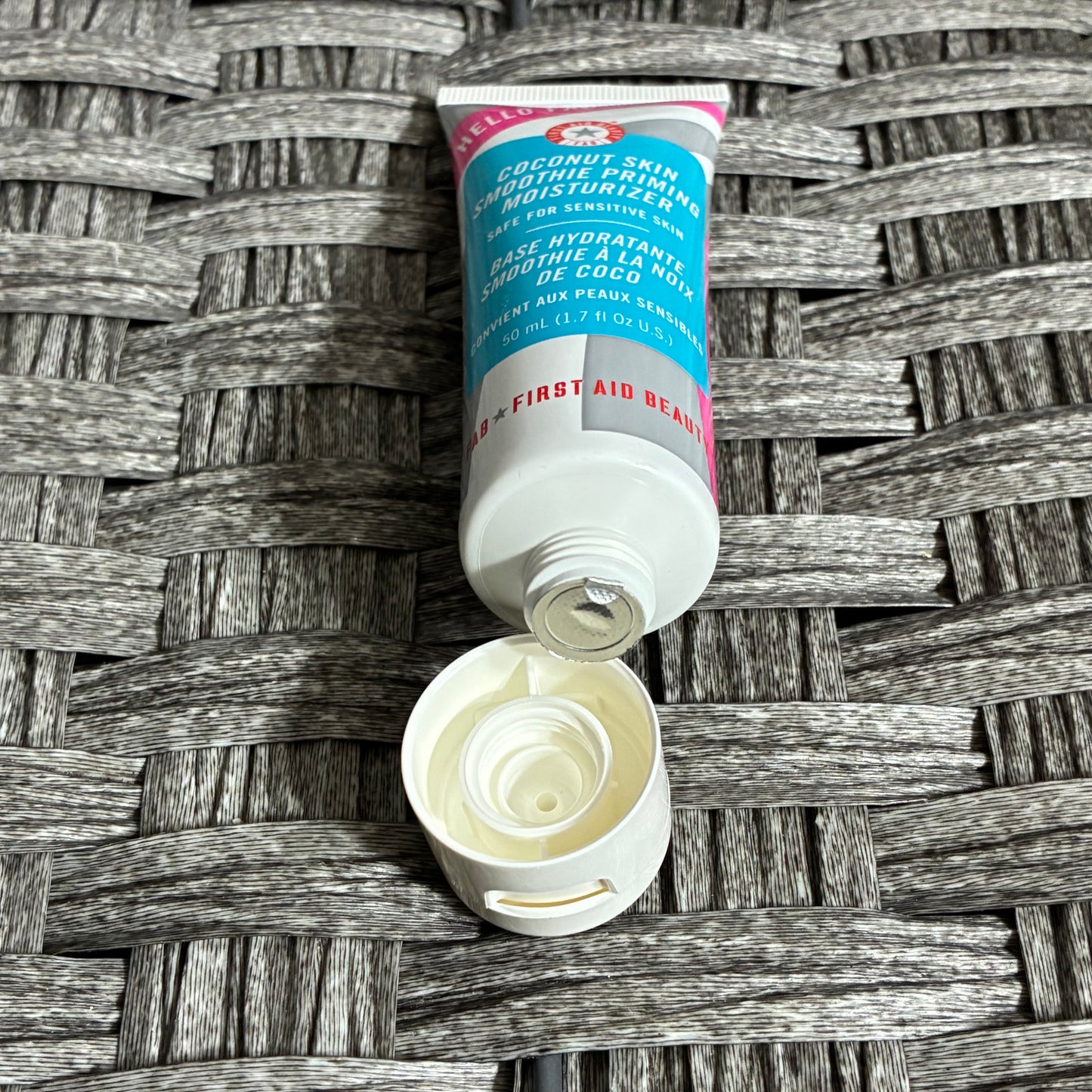 FIRST AID BEAUTY COCONUT SKIN SMOOTHIE PRIMING MOISTURIZER - 1.7 FL OZ - SEALED