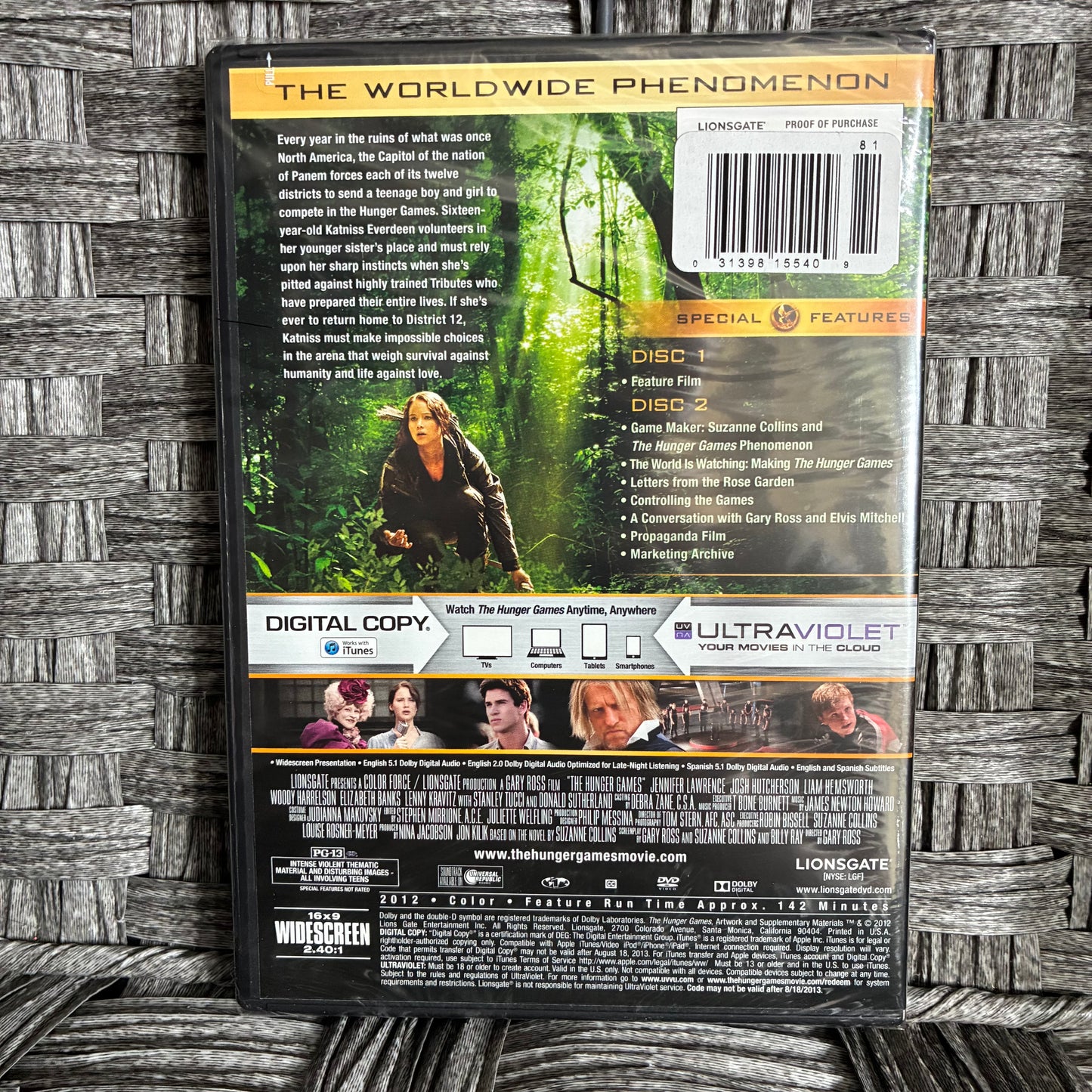 THE HUNGER GAMES - 2 DISC DVD + DIGITAL COPY - BRAND NEW SEALED