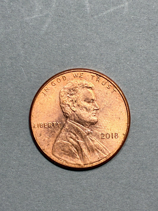 2018 PENNY NO MINT MARK BRIGHT RED CIRCULATED (PNC 0111)