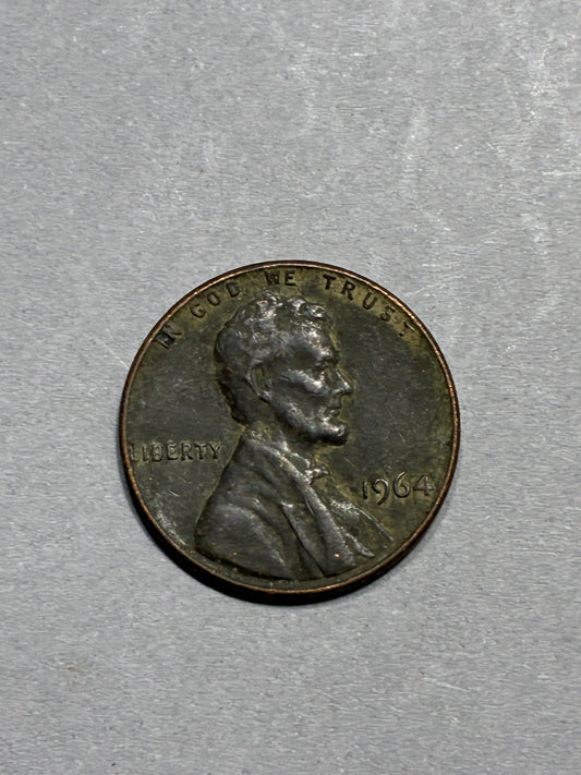1964 PENNY NO MINT MARK DARK COLOR (PNC 0129)