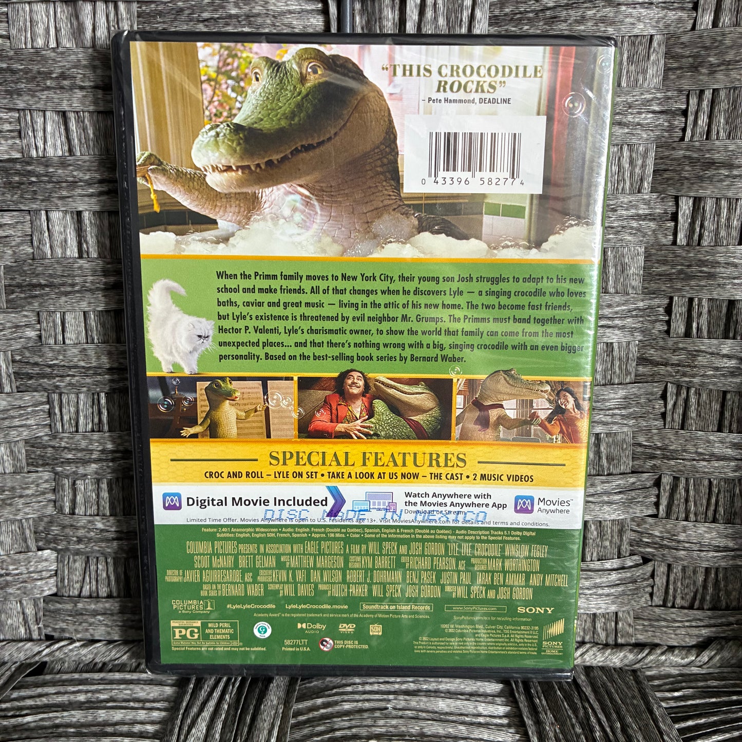 LYLE, LYLE, CROCODILE - DVD + DIGITAL - SHAWN MENDES, CONSTANCE WU - SEALED