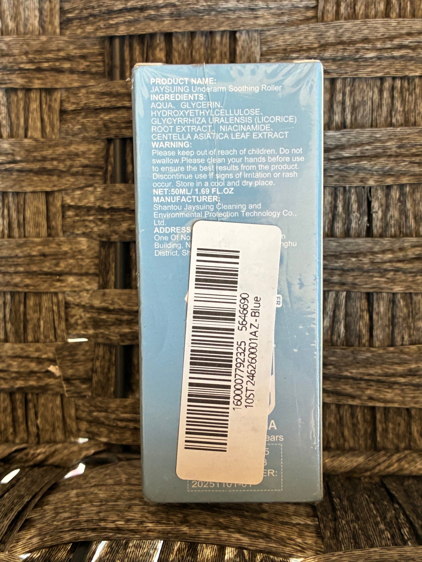 JAYSUING SMOOTHING SOLUTION UNDERARM SOOTHING ROLLER NIACINAMIDE & LICORICE 50ML