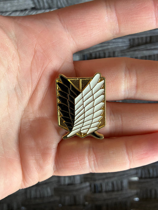 ATTACK ON TITANS WINGS OF FREEDOM ENAMEL PIN ANIME COSPLAY FANDOM COLLECTIBLE