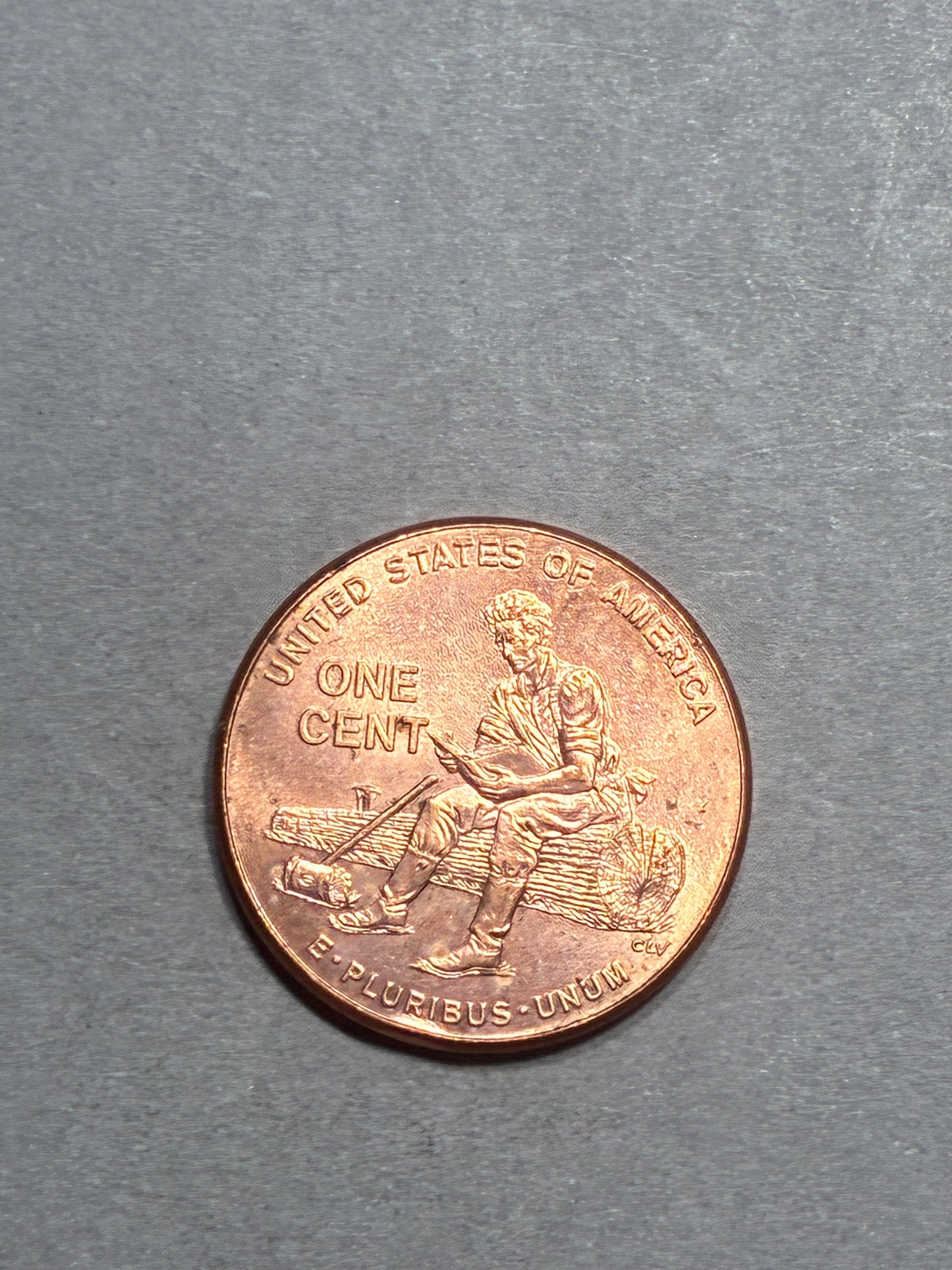 2009 PENNY NO MINT MARK LINCOLN ON LOG MEMORIAL CENT CIRCULATED (LN0039)