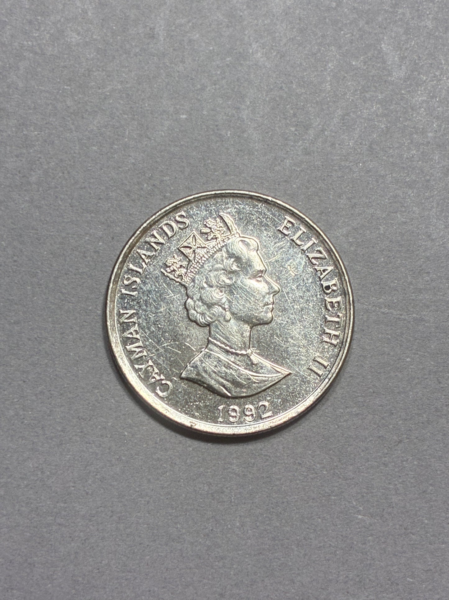 10 CENTS CAYMAN ISLANDS 1992 FT. QUEEN ELIZABETH II - CIRCULATED (LN0048)
