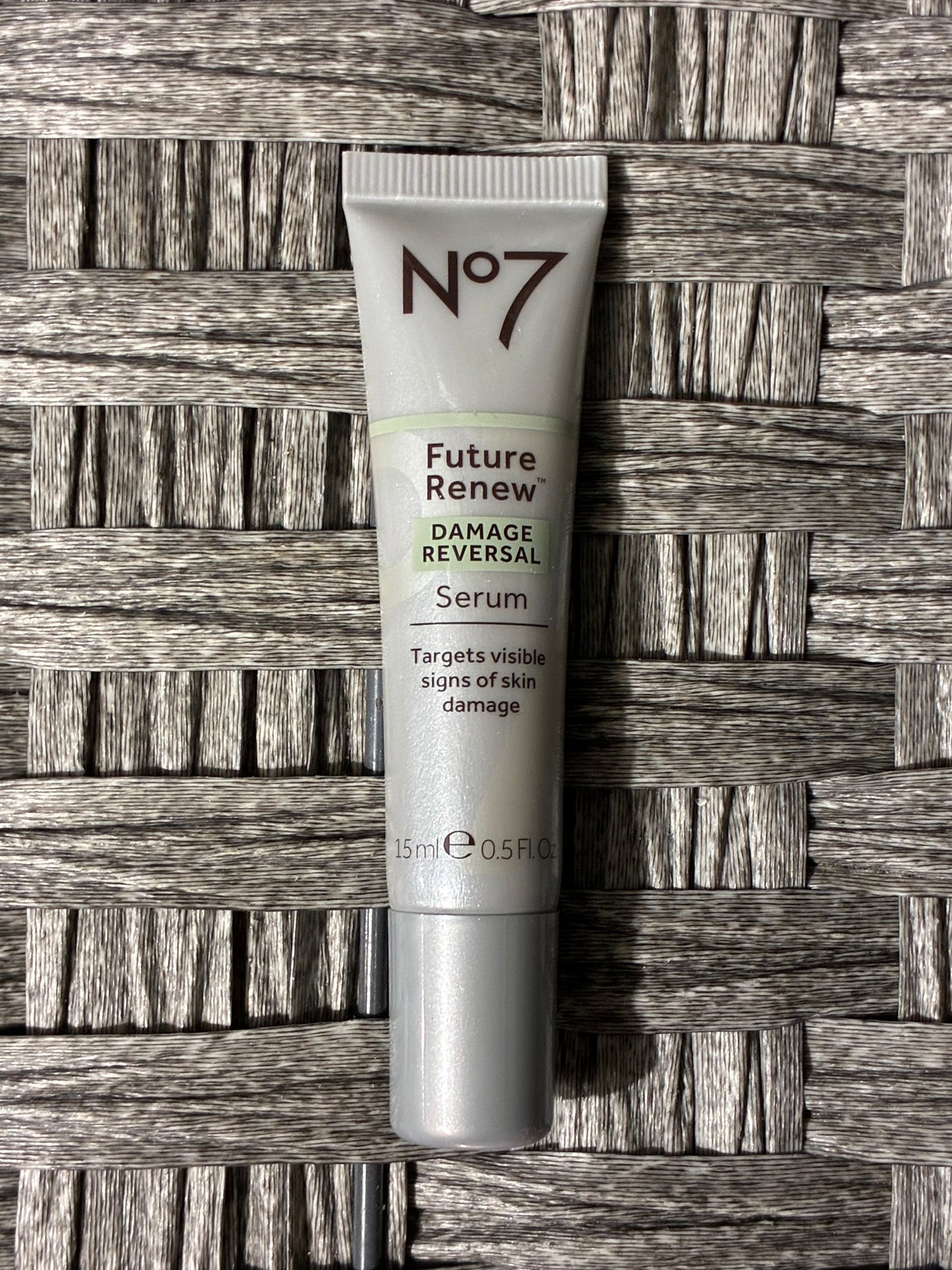 NO7 FUTURE RENEW DAMAGE REVERDAL SERUM - 15ML .5FL OZ - NEW WITHOUT BOX