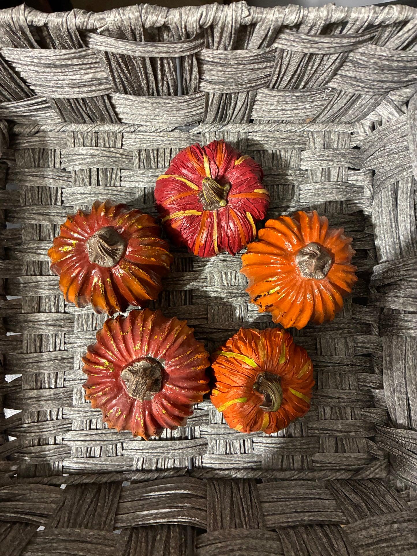 5 PACK OF PUMPKIN DECOR - PRE OWNED