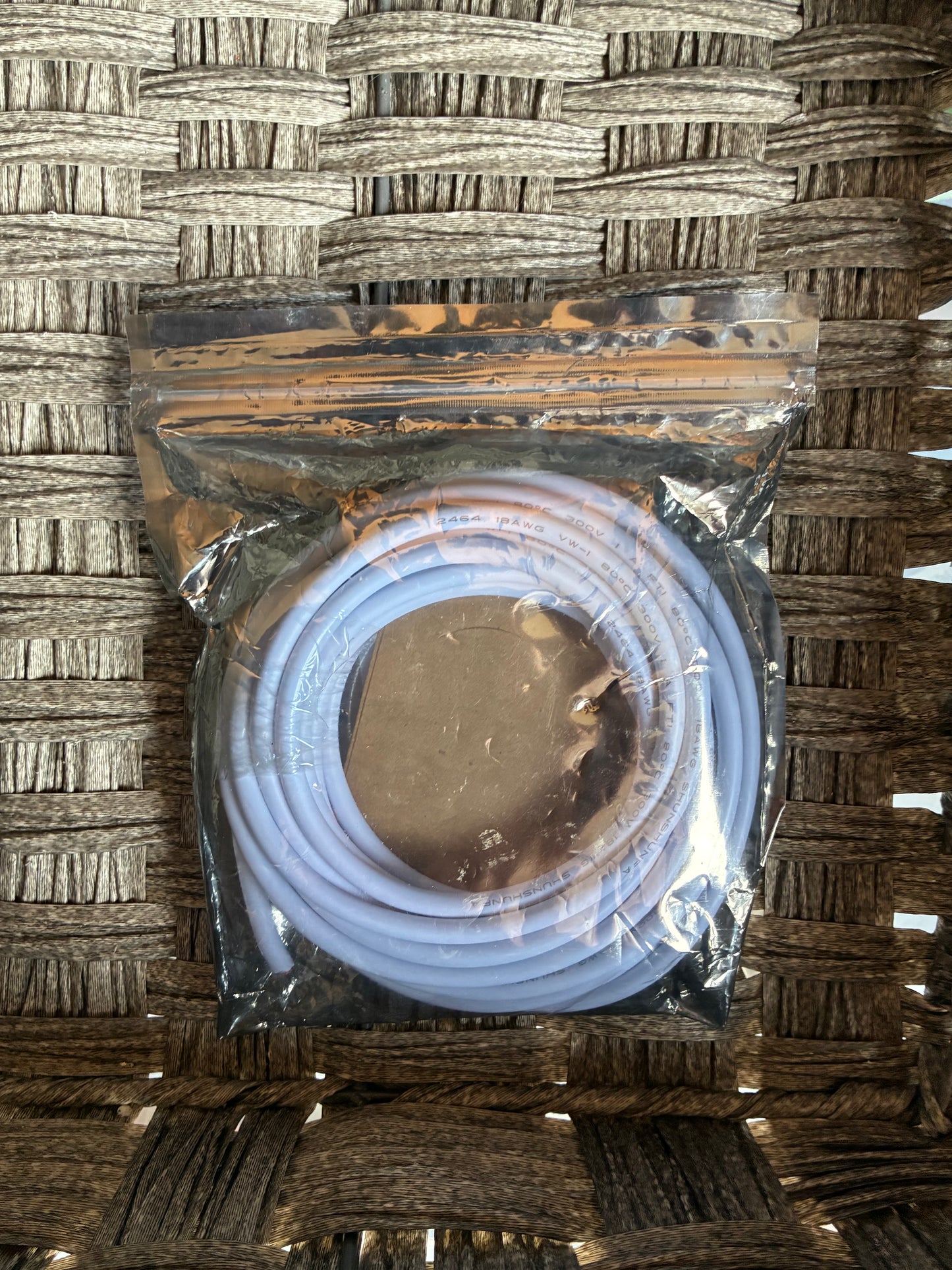 5M/16.4 FT 18 AWG 3PIN WIRE WHITE DKV-DX-W-18AWG-3PIN-5M-US