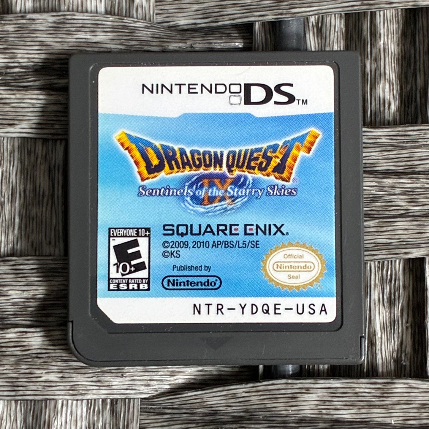 DRAGON QUEST SENTINELS OF THE STORRY SKIES - NINTENDO DS GAME - PRE OWNED GREAT
