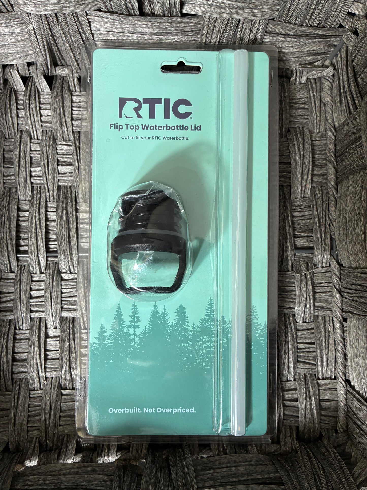RTIC FLIP TOP WATERBOTTLE LID WITH REPLACEMENT STRAWS *MISSING ONE*