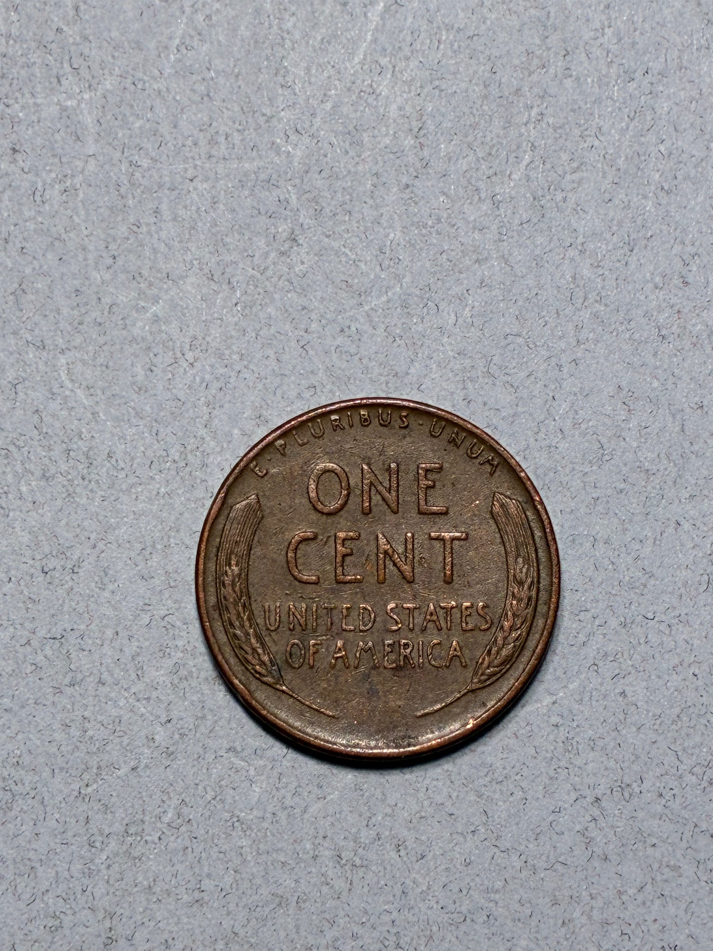 1952 D WHEAT PENNY - OFF CENTER - 95% COPPER - CIRCULATED (LN1628)
