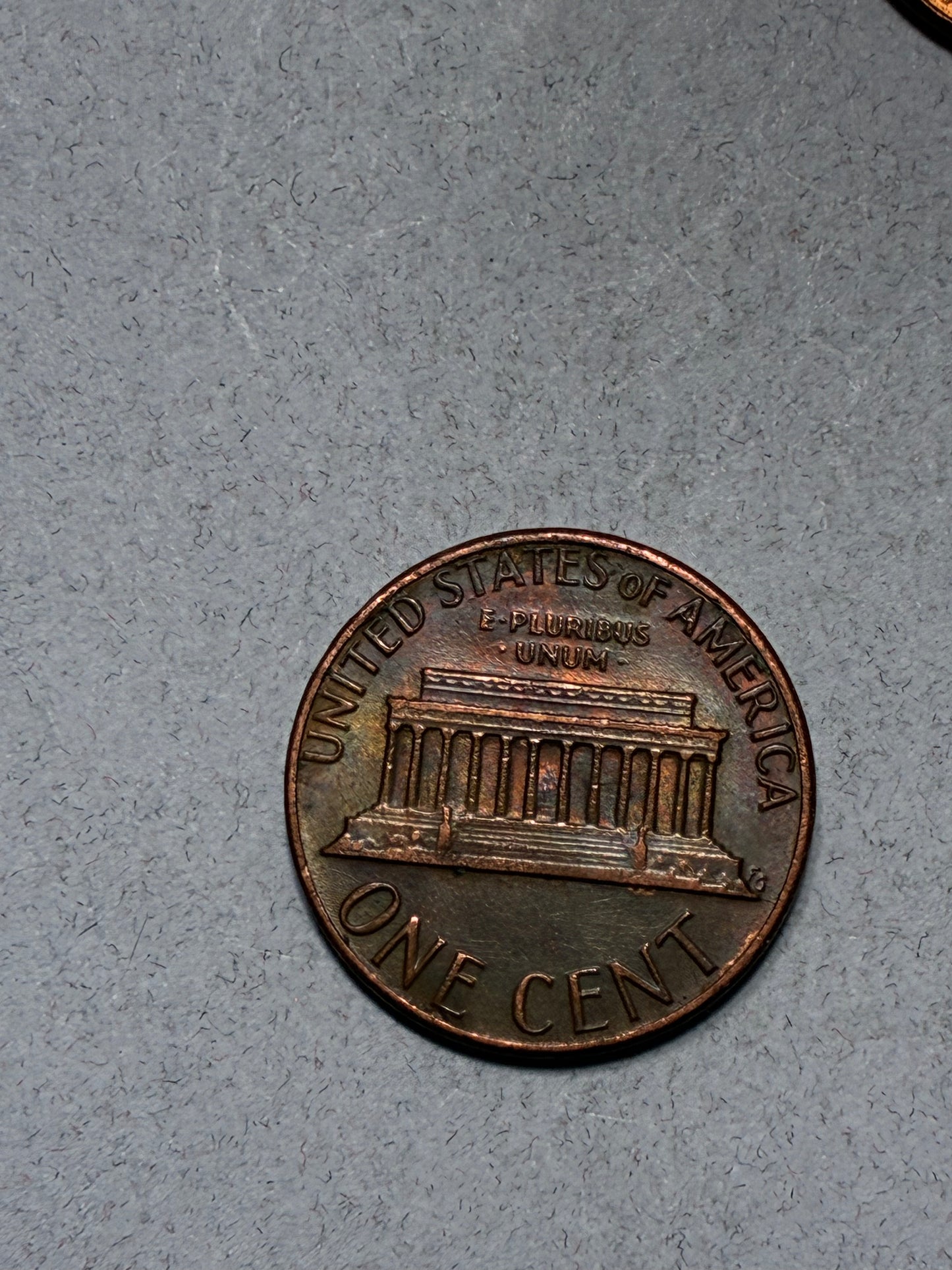 1983 PENNY NO MINT MARK DOUBLE DIE RIM OFF CENTER CIRCULATED (PNC905)