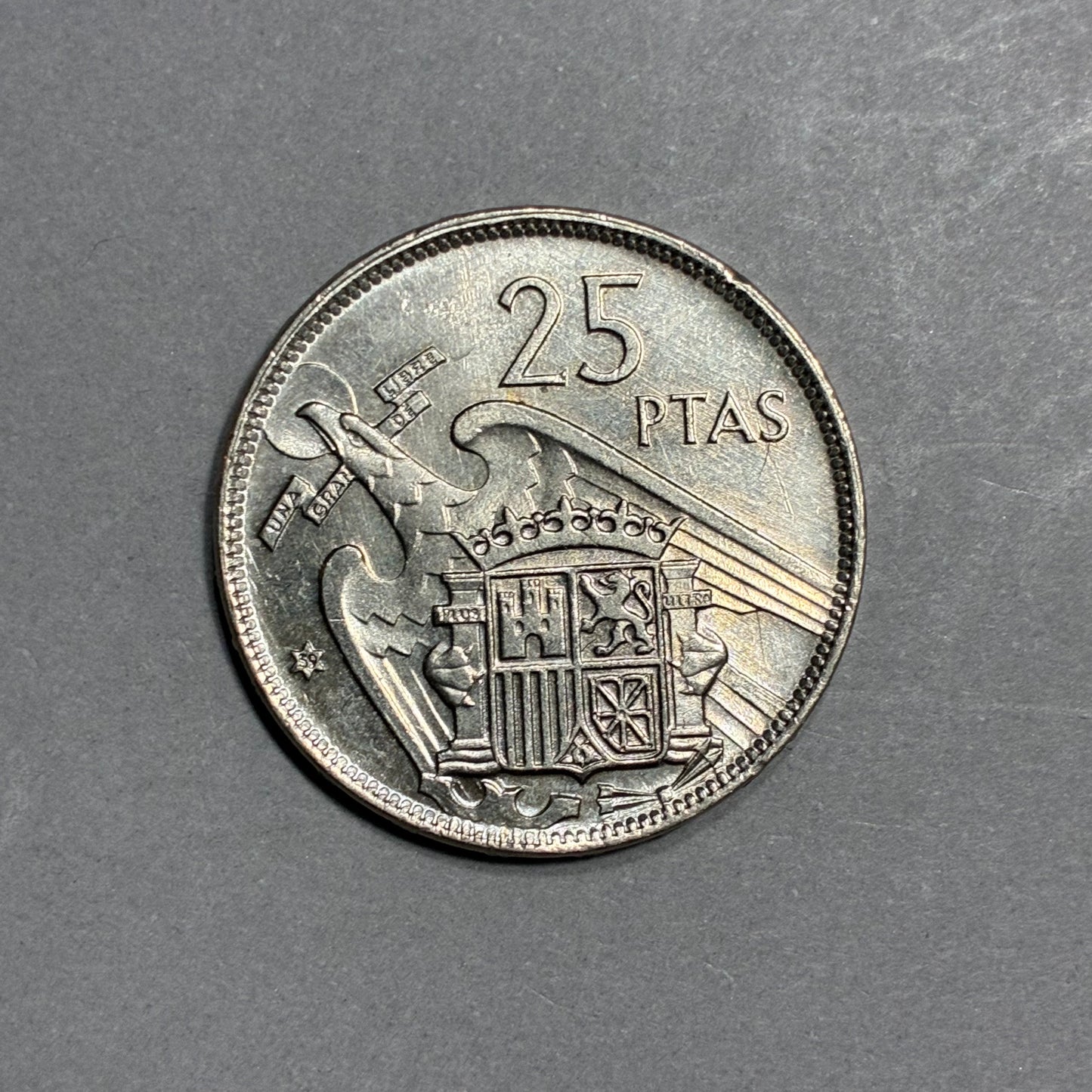1957 SPAIN 25 PTAS FRANCISCO FRANCO CAUDILLO DE ESPANA POR LA G. DE DIOS
