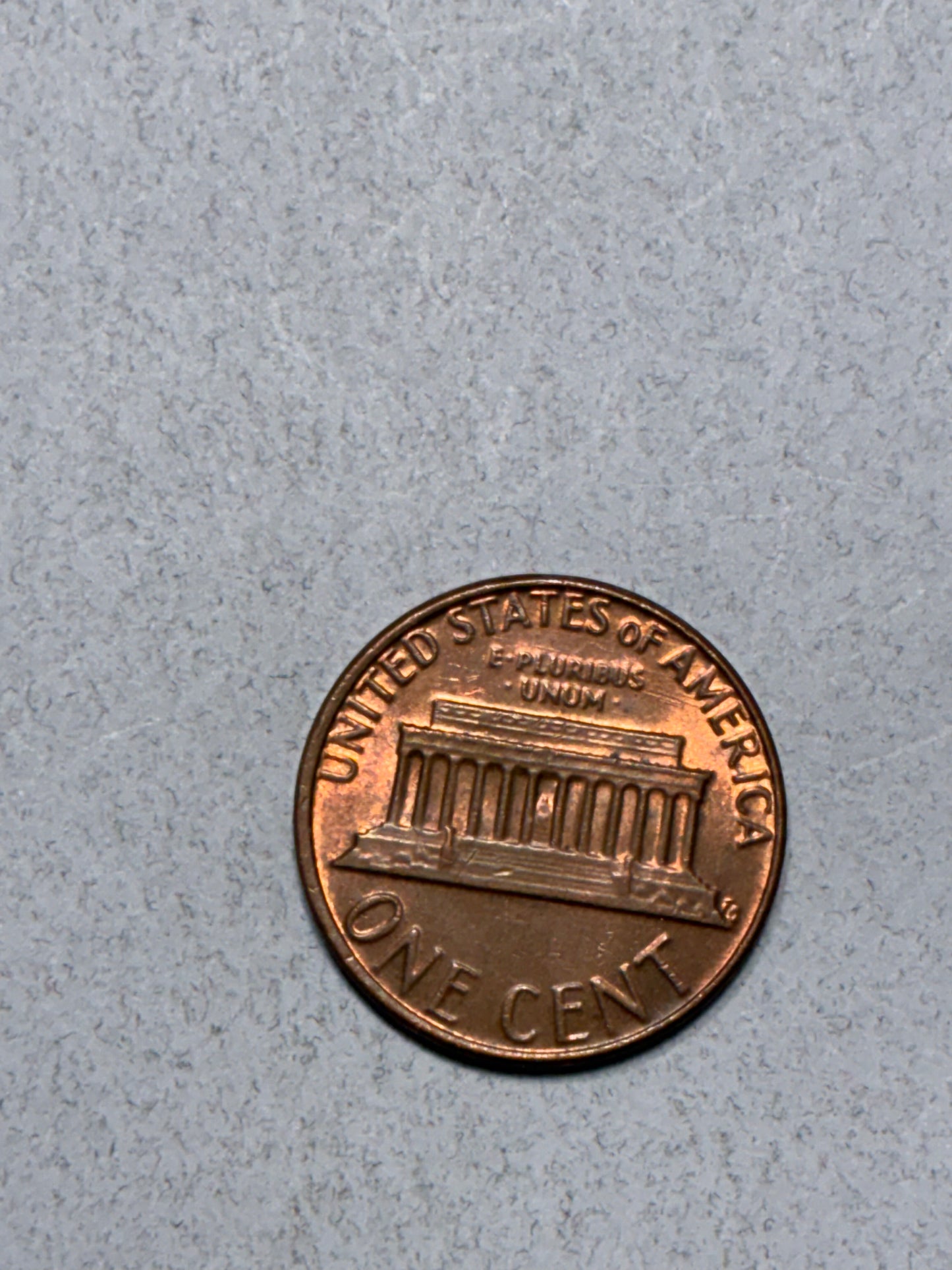 1982 PENNY NO MINT MARK - OFF CENTER PARTIAL DOUBLE RIM - CIRCULATED (TK2005)