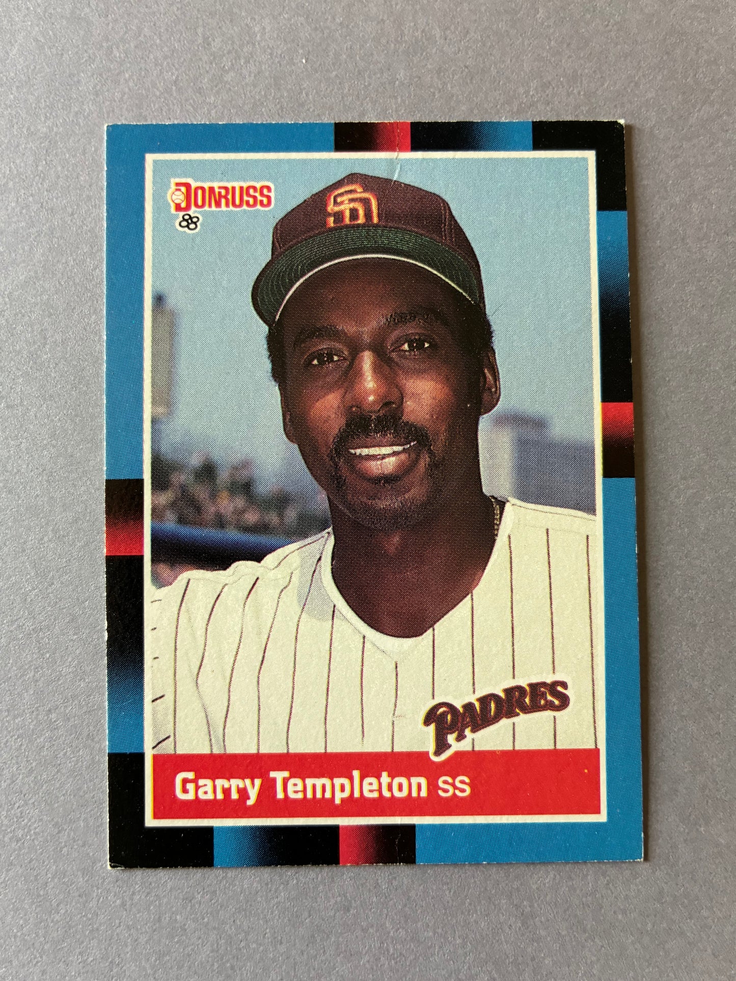 LOT OF 10 CARDS - 1988 DONRUSS - BASEBALL CARDS BOSTON RED SOX, INDIANS, PHILLIE