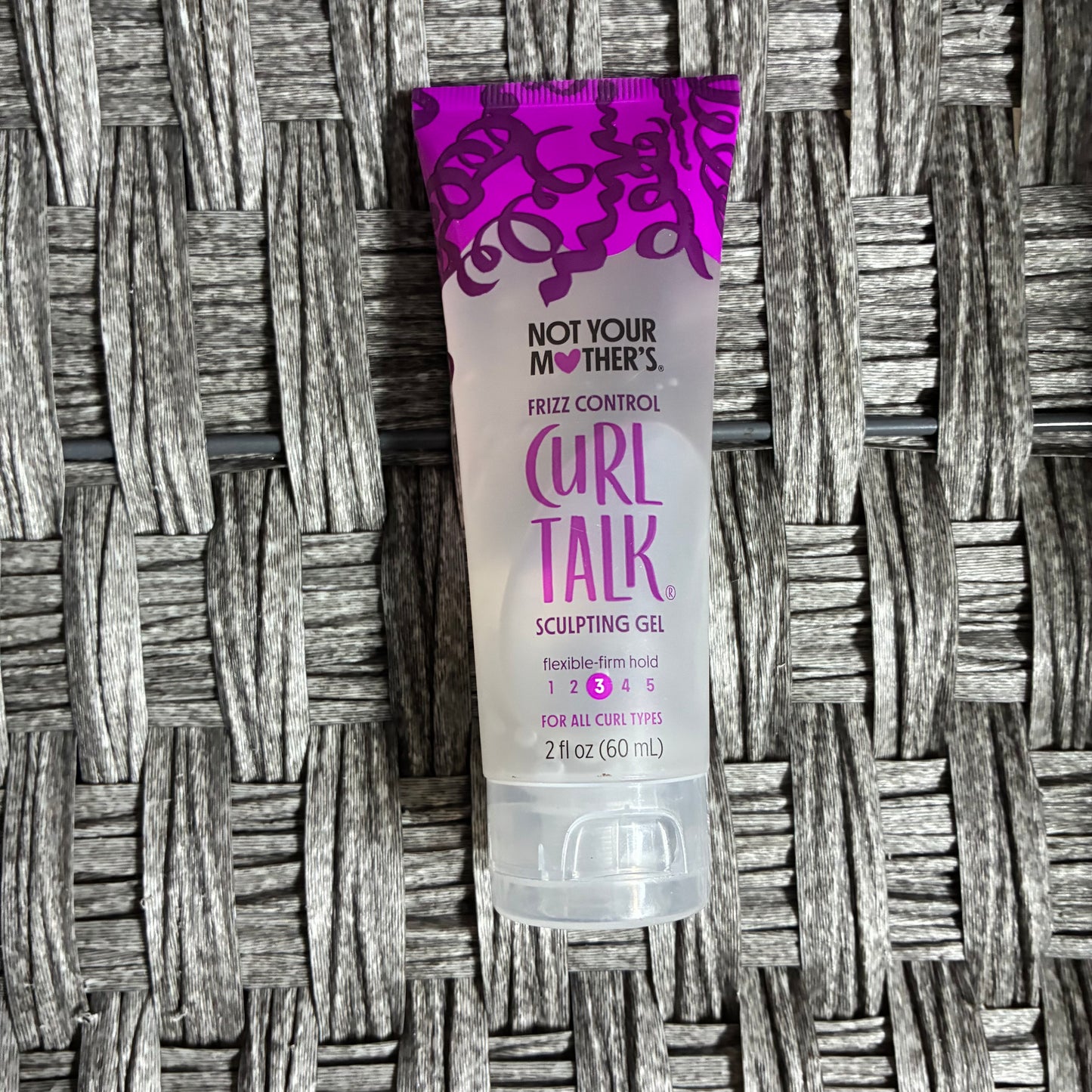 NOT YOUR MOTHERS CURL TALK SCULPTING GEL 2OZ