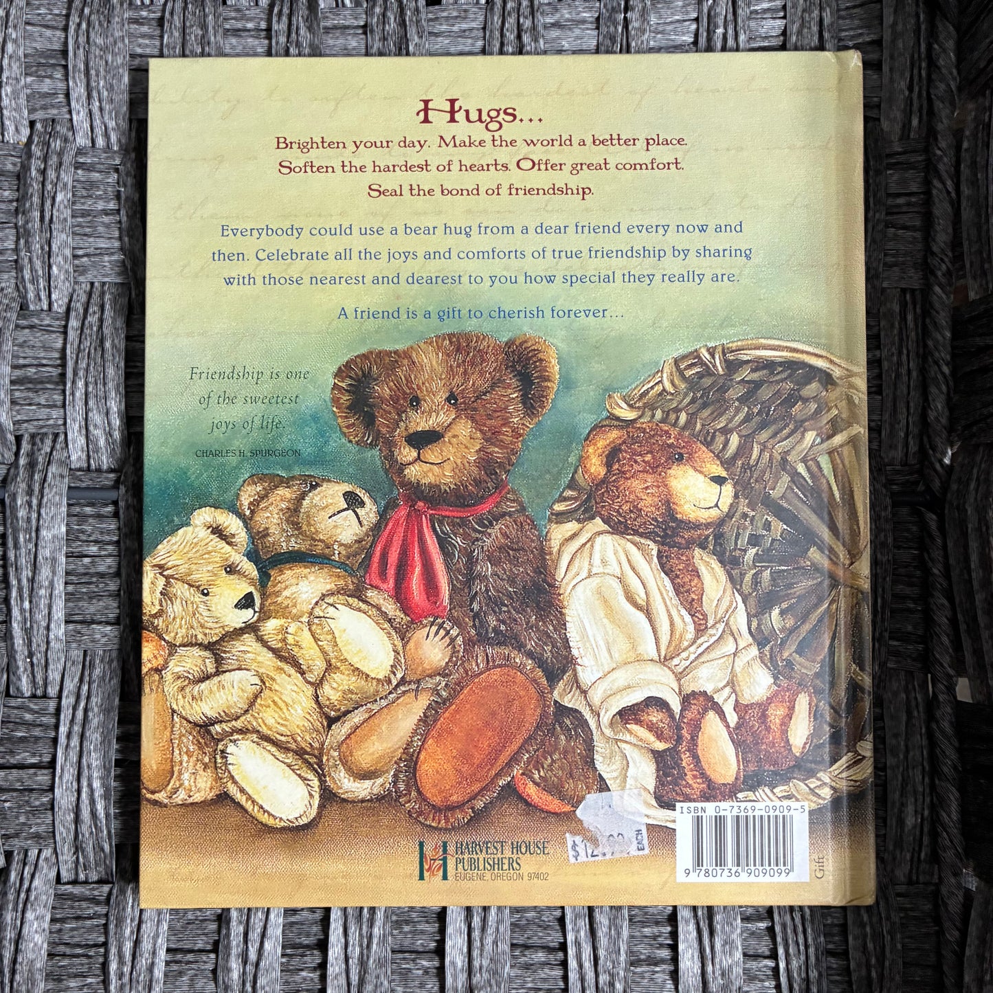BEAR HUGS: A FRIEND IS A GIFT TO CHERISH ILLUS. GAY TALBOTT BOASSY - HARDCOVER