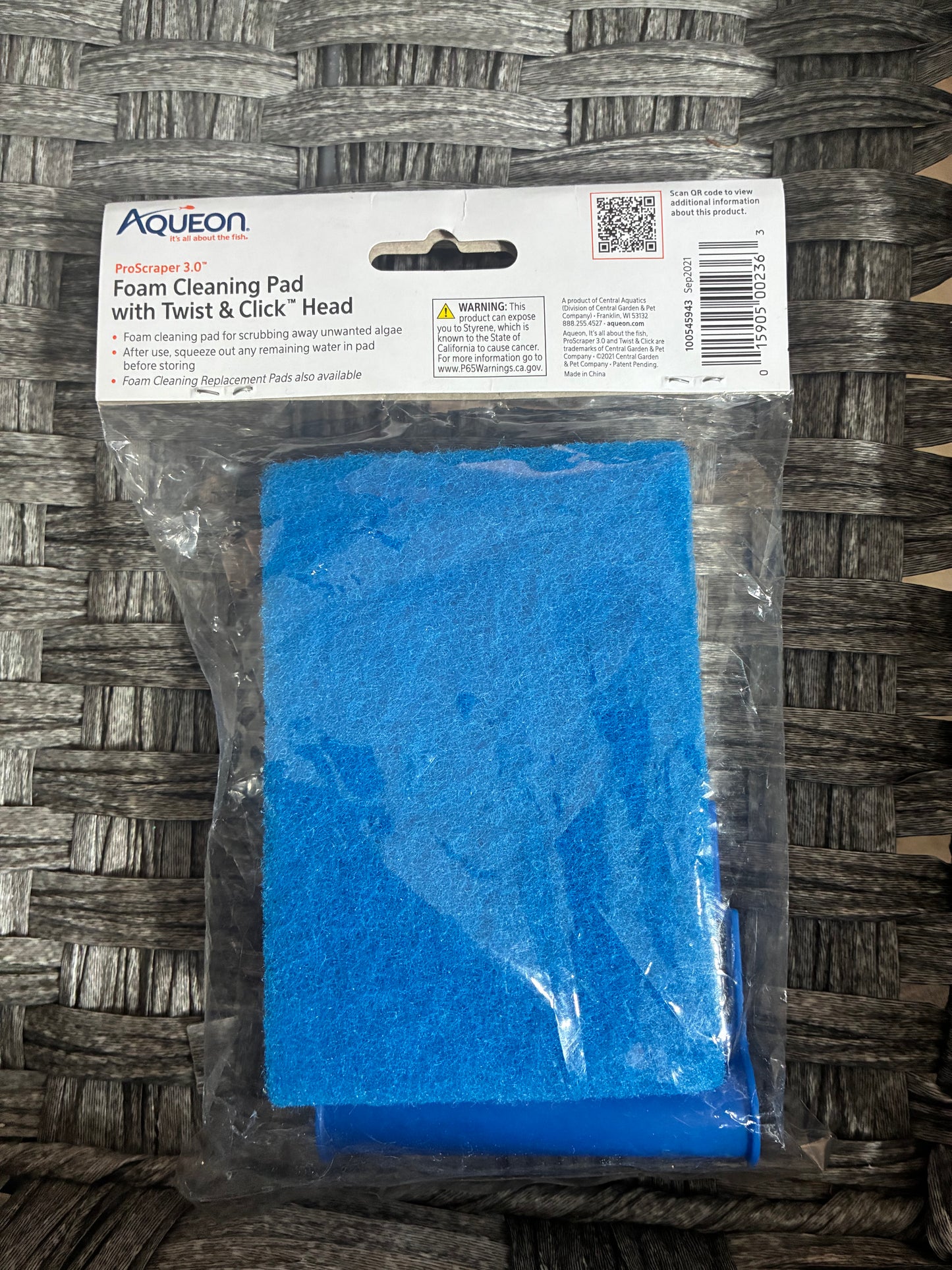 AQUEON PRO SCRAPER 3.0 FOAM CLEANSING PAD WITH TWIST & CLICK HEAD