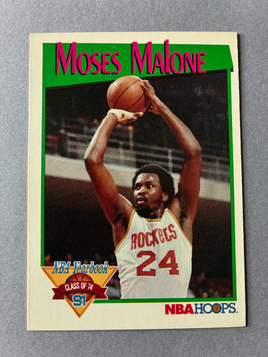 1991 NBA HOOPS (NBA YEARBOOK CLASS OF 74) - MOSES MALONE #323 (HOUSTON ROCKETS)